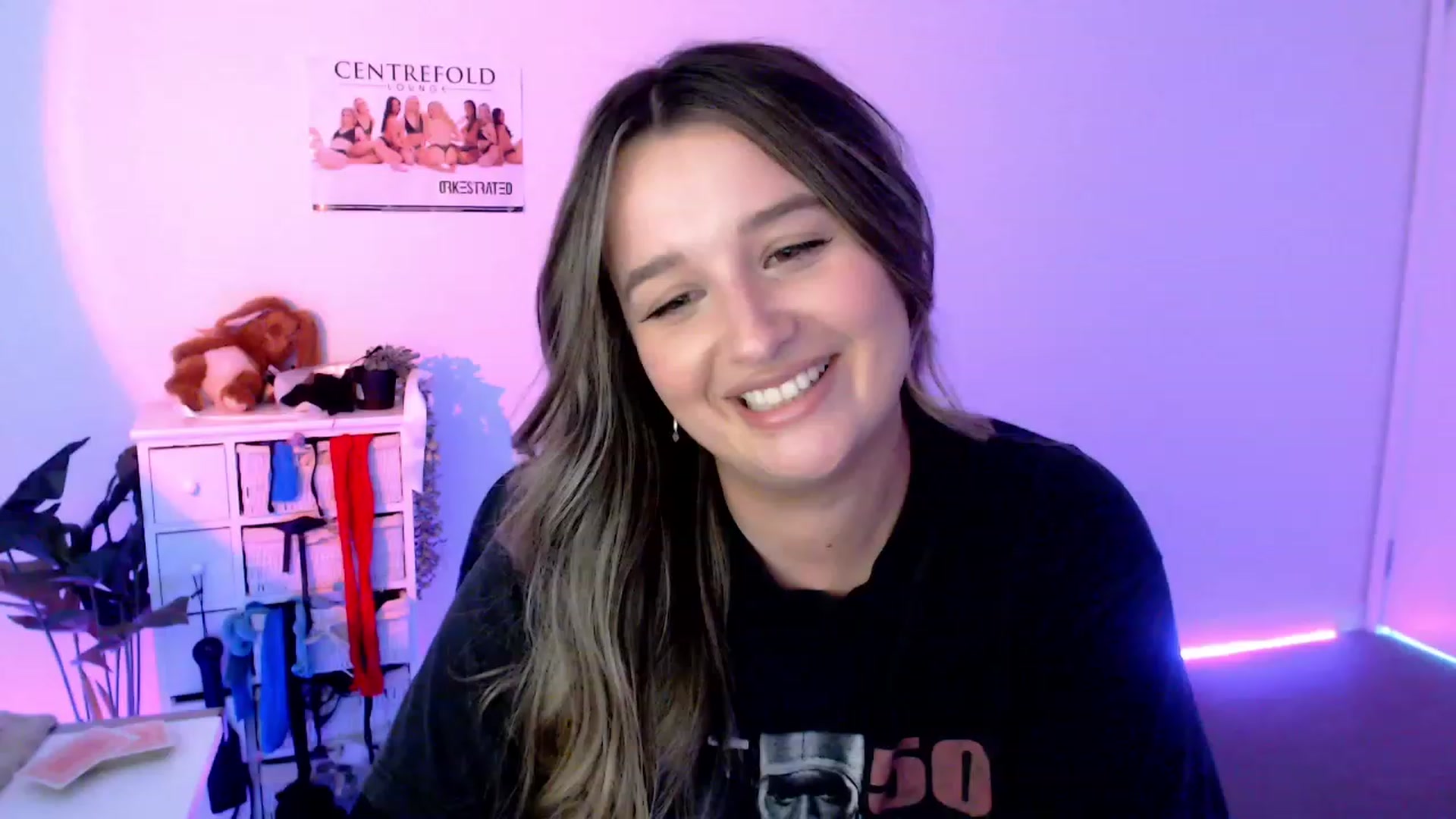 Gallery image thumbnail from StonksRoom's myfreecams stream on, 11/12/2023, 06:49 image 13 of 20