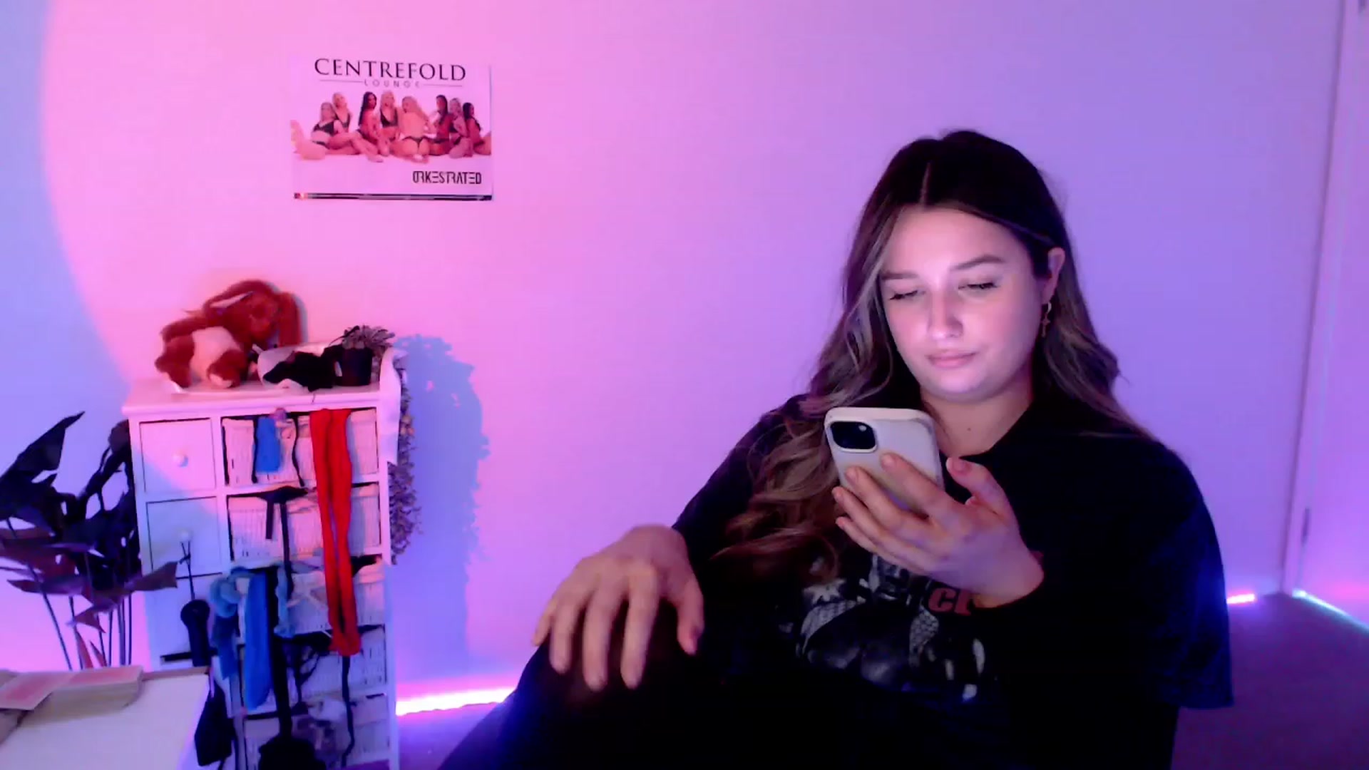 Gallery image thumbnail from StonksRoom's myfreecams stream on, 11/12/2023, 06:49 image 19 of 20