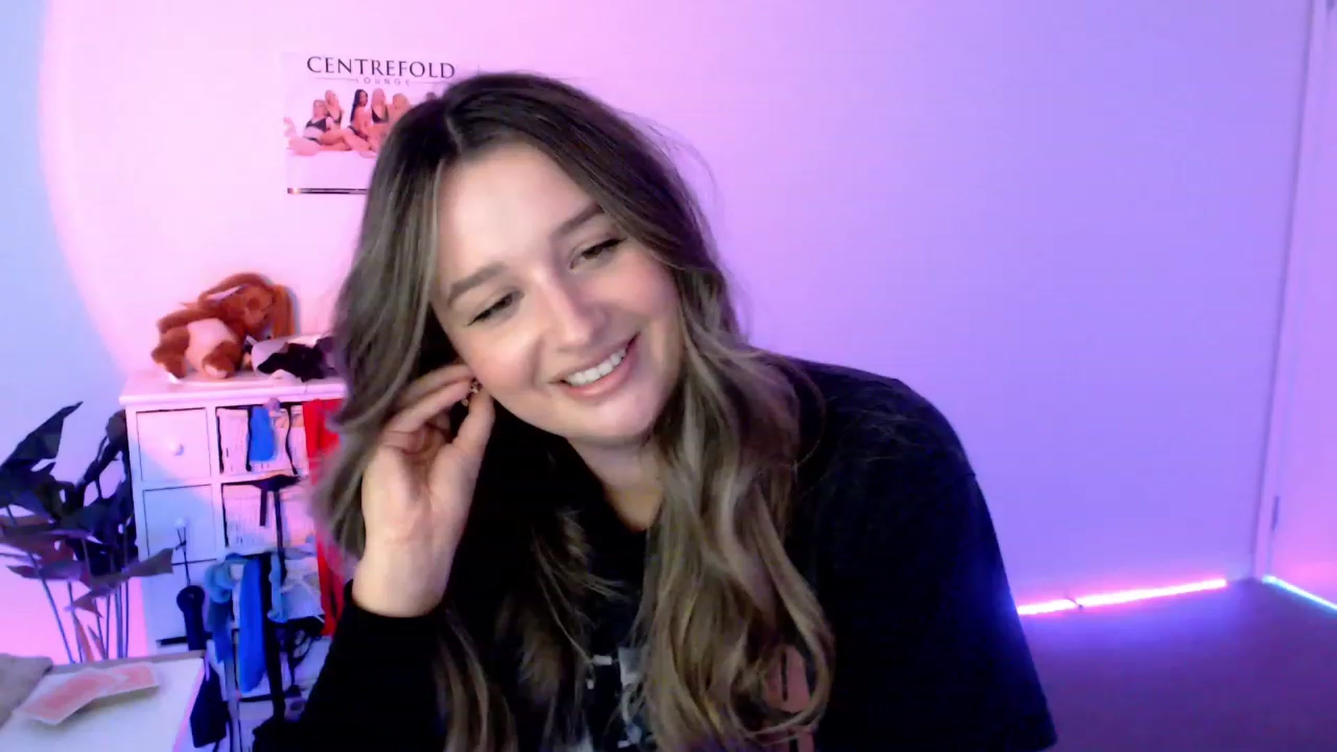Gallery image thumbnail from StonksRoom's myfreecams stream on, 11/12/2023, 06:49 image 11 of 20