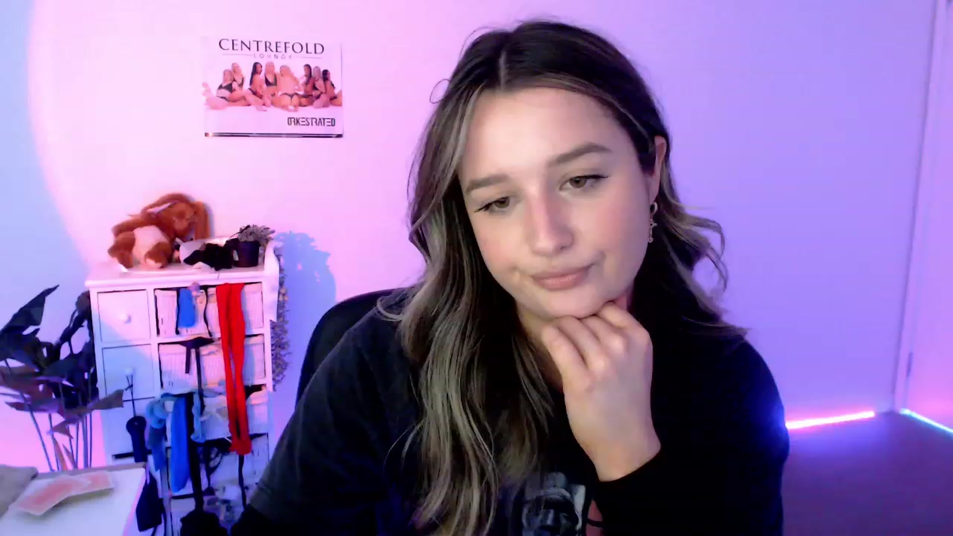 Gallery image thumbnail from StonksRoom's myfreecams stream on, 11/12/2023, 06:49 image 8 of 20