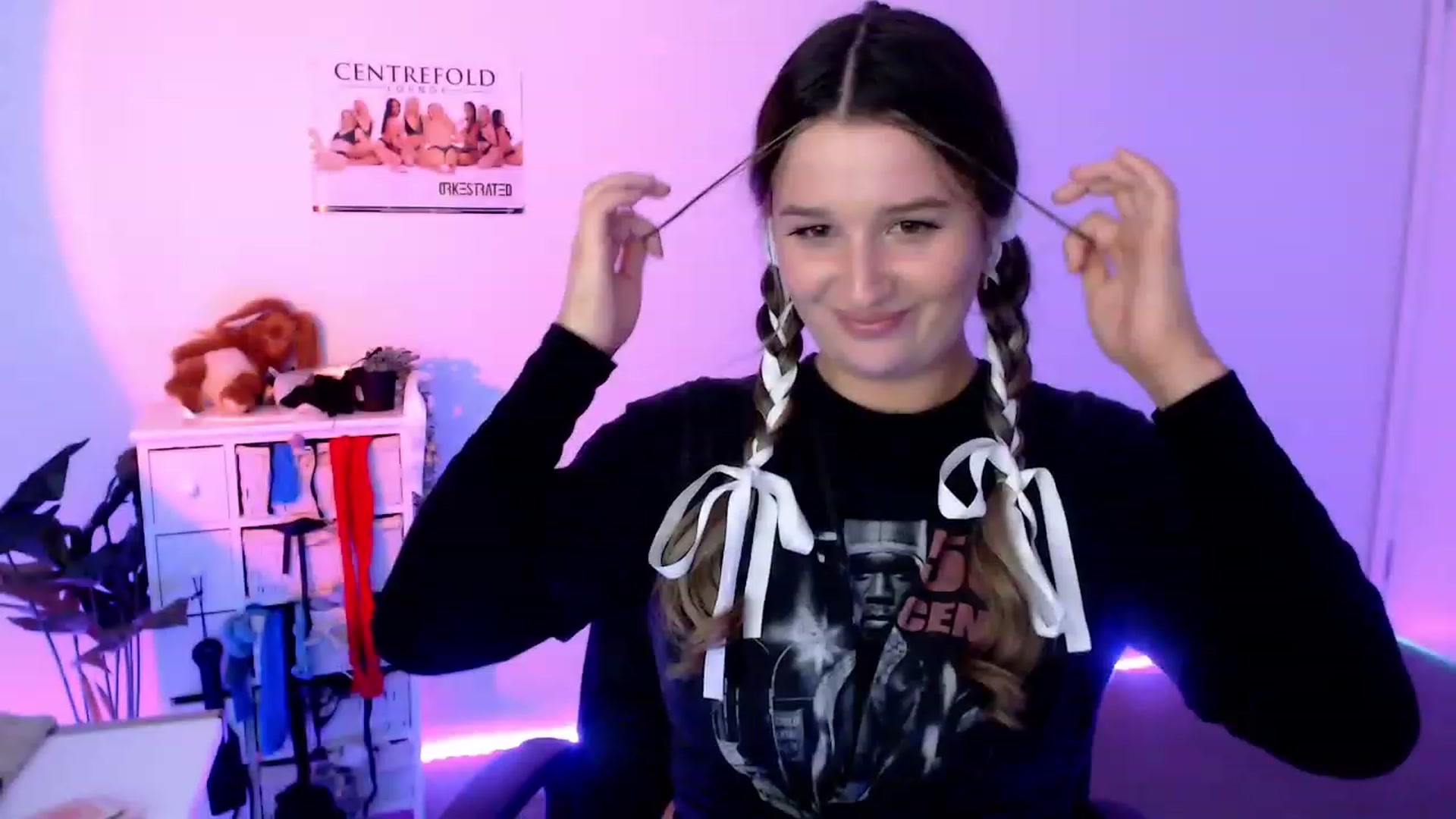 Gallery image thumbnail from StonksRoom's myfreecams stream on, 11/12/2023, 09:58 image 5 of 20