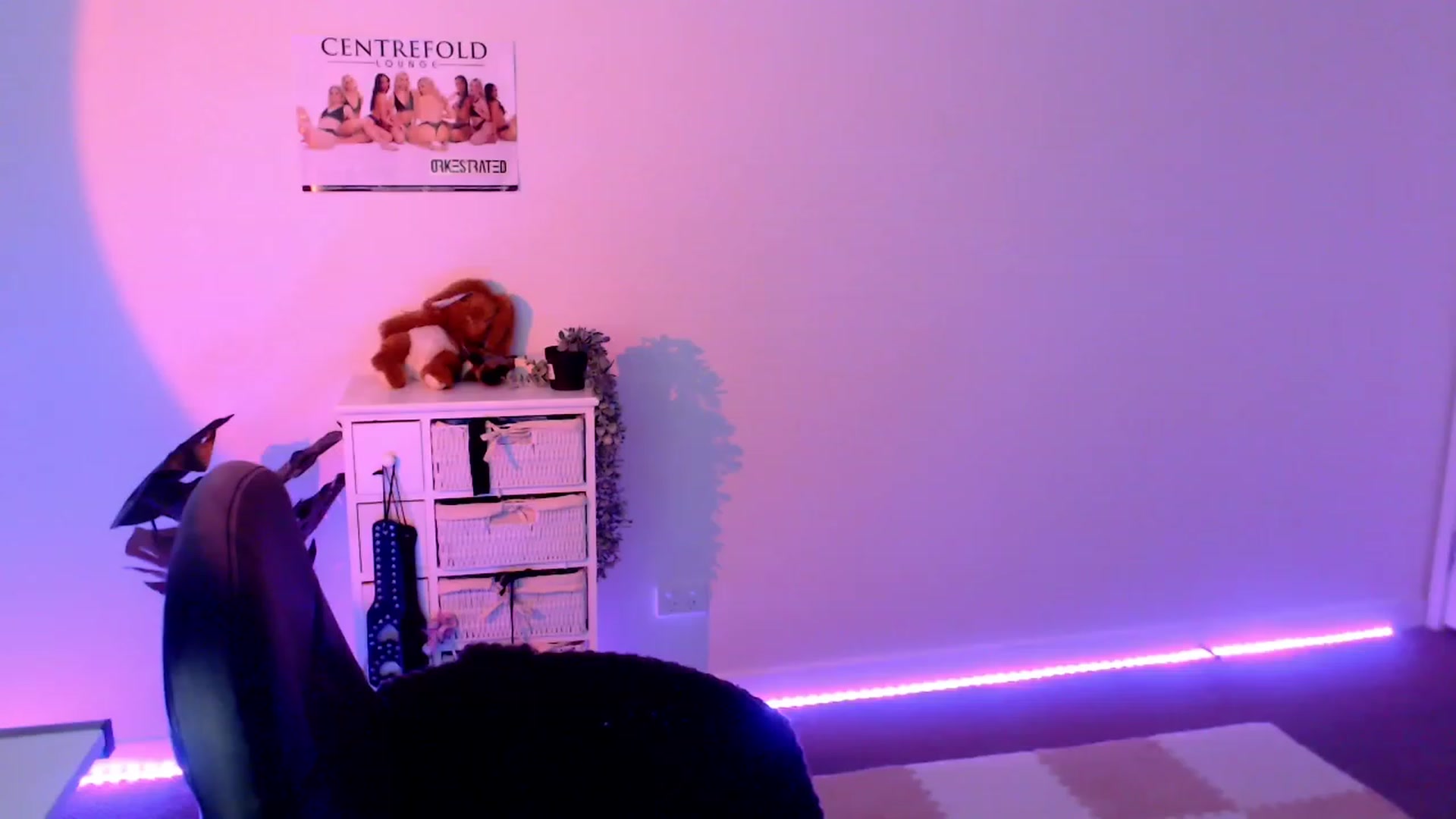 Gallery image thumbnail from StonksRoom's myfreecams stream on, 11/17/2023, 11:30 image 17 of 20