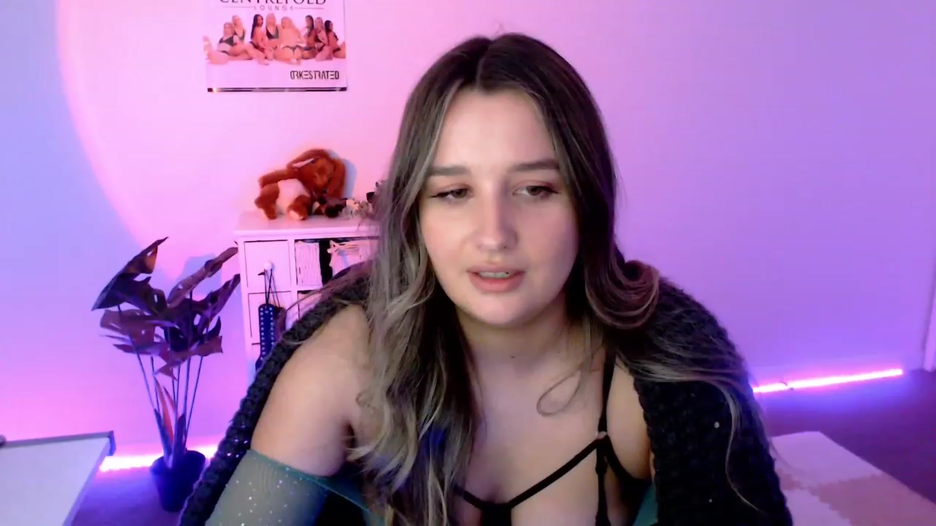 Gallery image thumbnail from StonksRoom's myfreecams stream on, 11/17/2023, 11:30 image 7 of 20