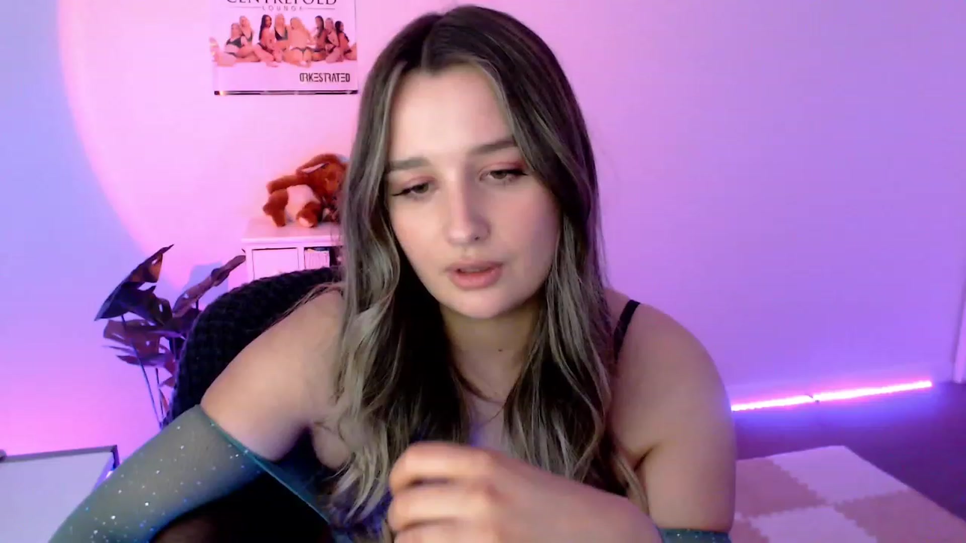 Gallery image thumbnail from StonksRoom's myfreecams stream on, 11/17/2023, 11:30 image 4 of 20