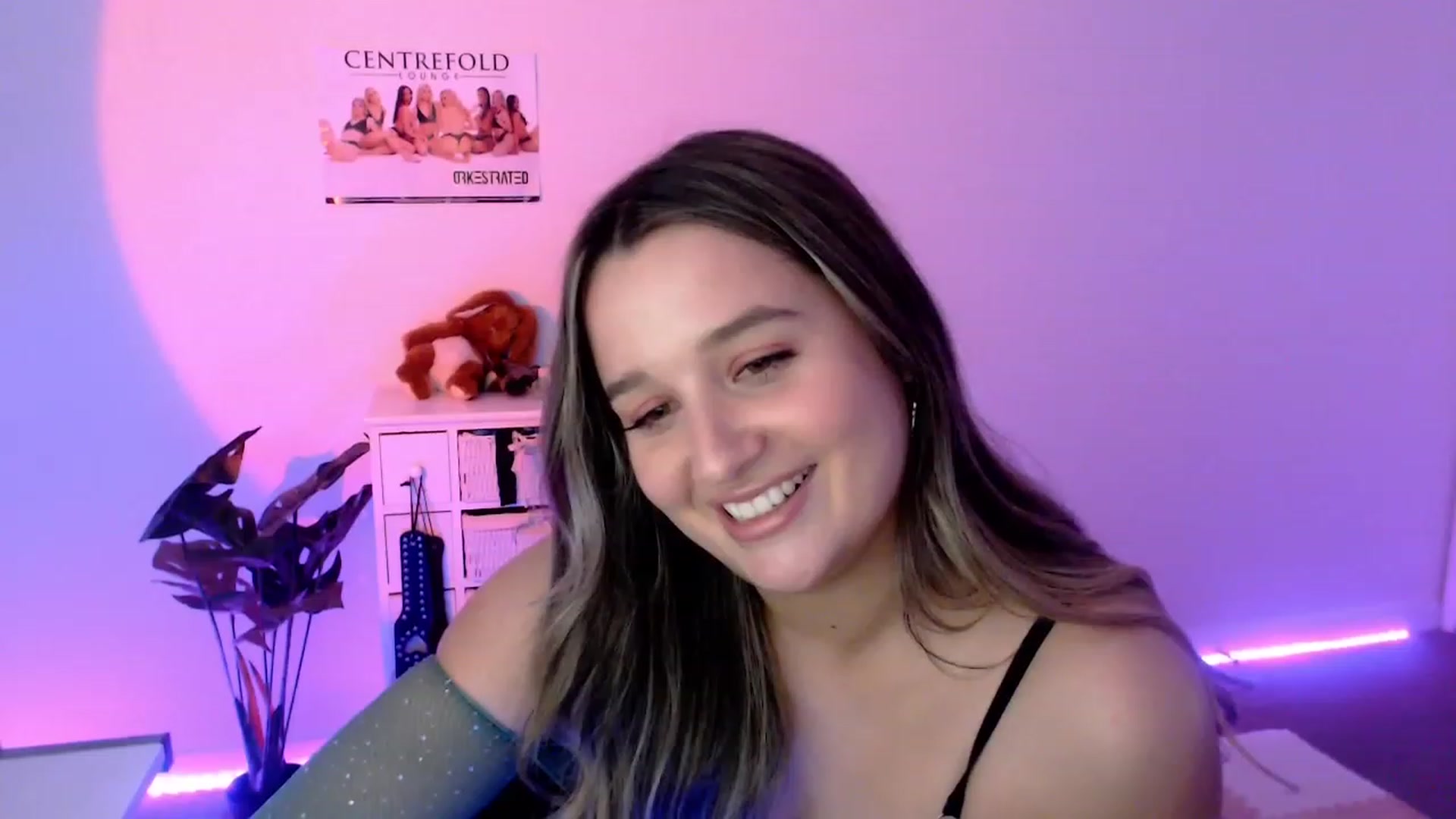 Gallery image thumbnail from StonksRoom's myfreecams stream on, 11/17/2023, 11:30 image 12 of 20
