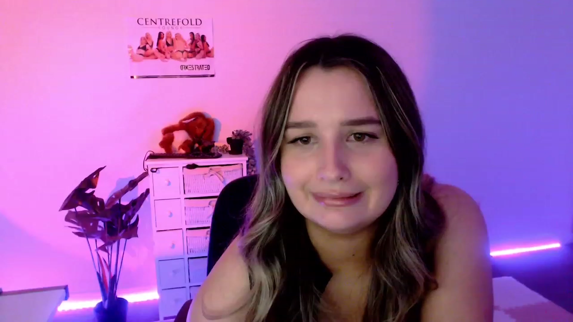 Gallery image thumbnail from StonksRoom's myfreecams stream on, 11/18/2023, 10:20 image 12 of 20