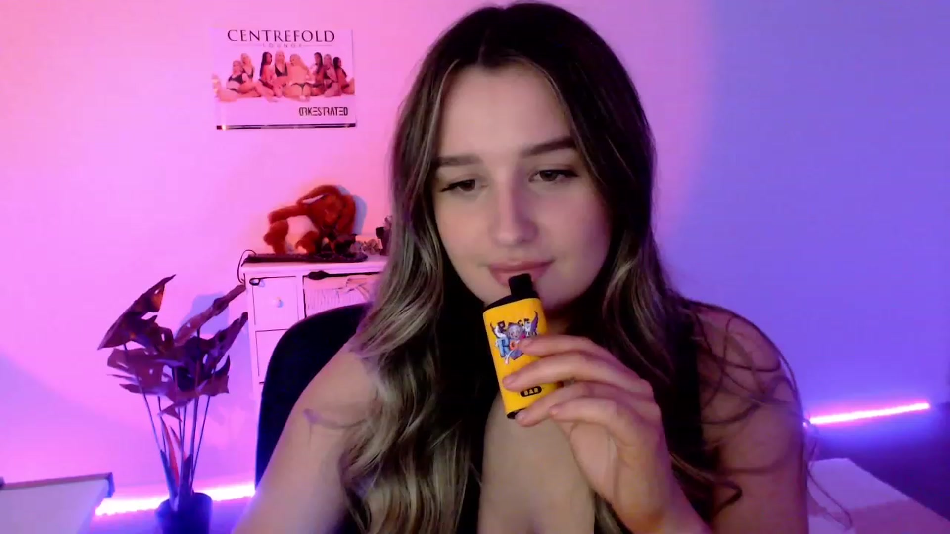 Gallery image thumbnail from StonksRoom's myfreecams stream on, 11/18/2023, 10:33 image 8 of 20