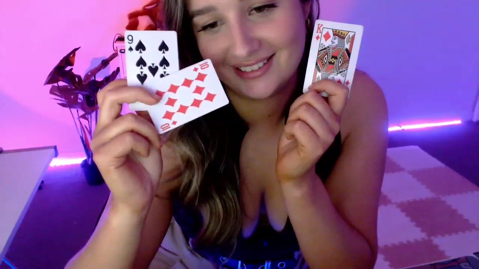 Gallery image thumbnail from StonksRoom's myfreecams stream on, 11/18/2023, 10:33 image 11 of 20