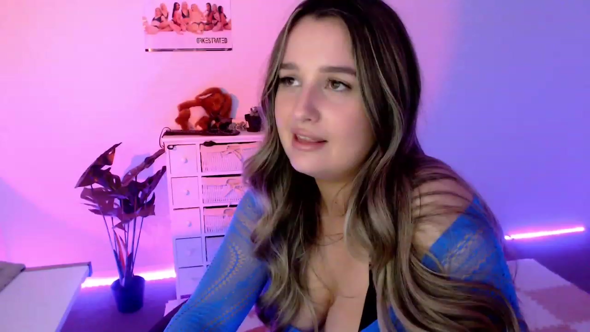 Gallery image thumbnail from StonksRoom's myfreecams stream on, 11/18/2023, 12:00 image 11 of 20