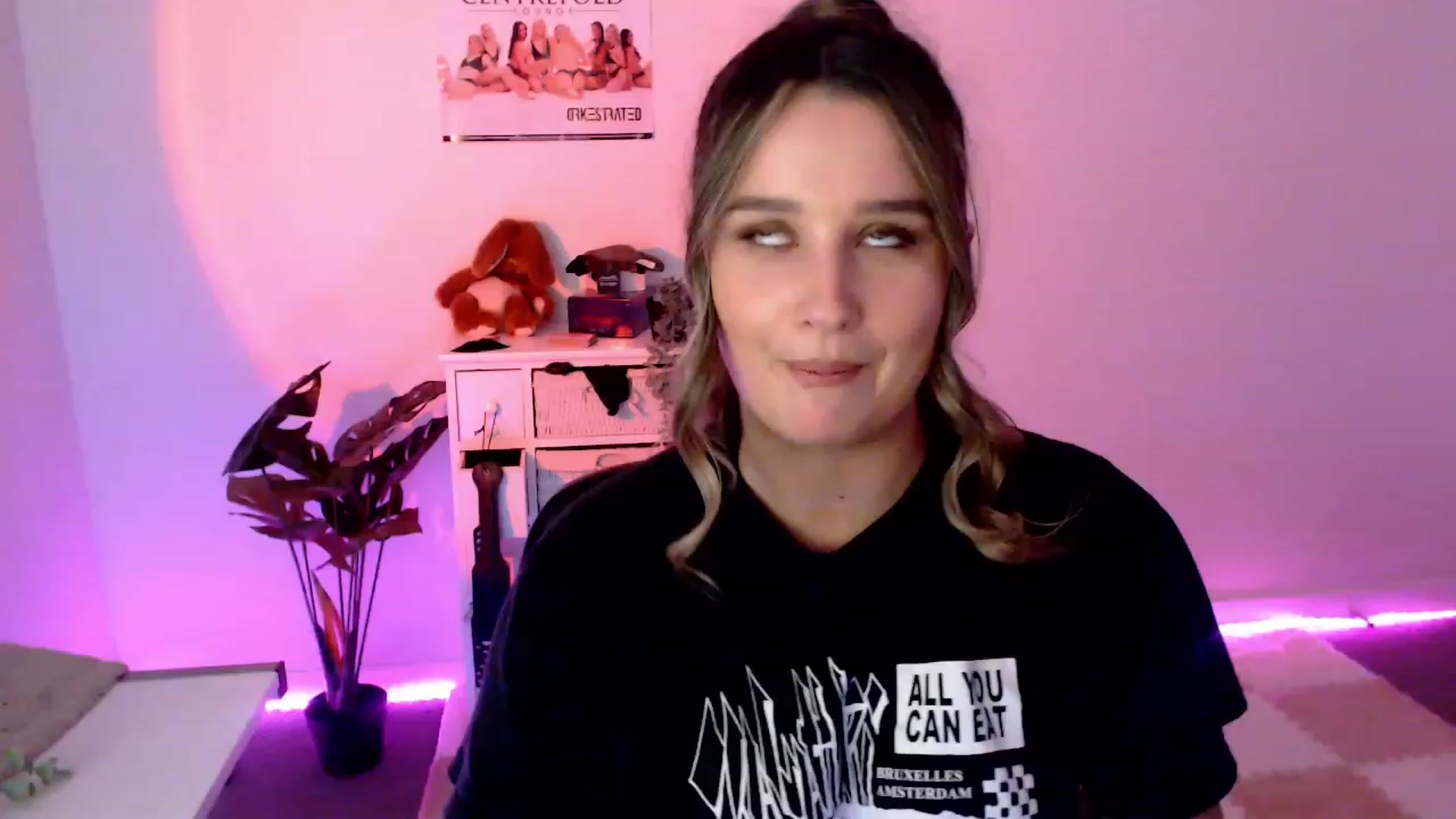 Gallery image thumbnail from StonksRoom's myfreecams stream on, 11/29/2023, 10:28 image 8 of 20