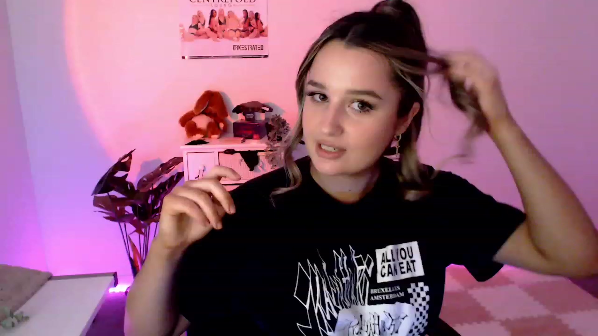 Gallery image thumbnail from StonksRoom's myfreecams stream on, 11/29/2023, 10:28 image 6 of 20