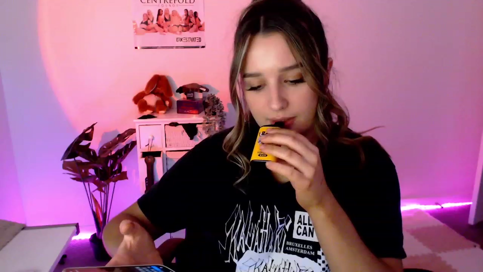 Gallery image thumbnail from StonksRoom's myfreecams stream on, 11/29/2023, 11:08 image 14 of 20