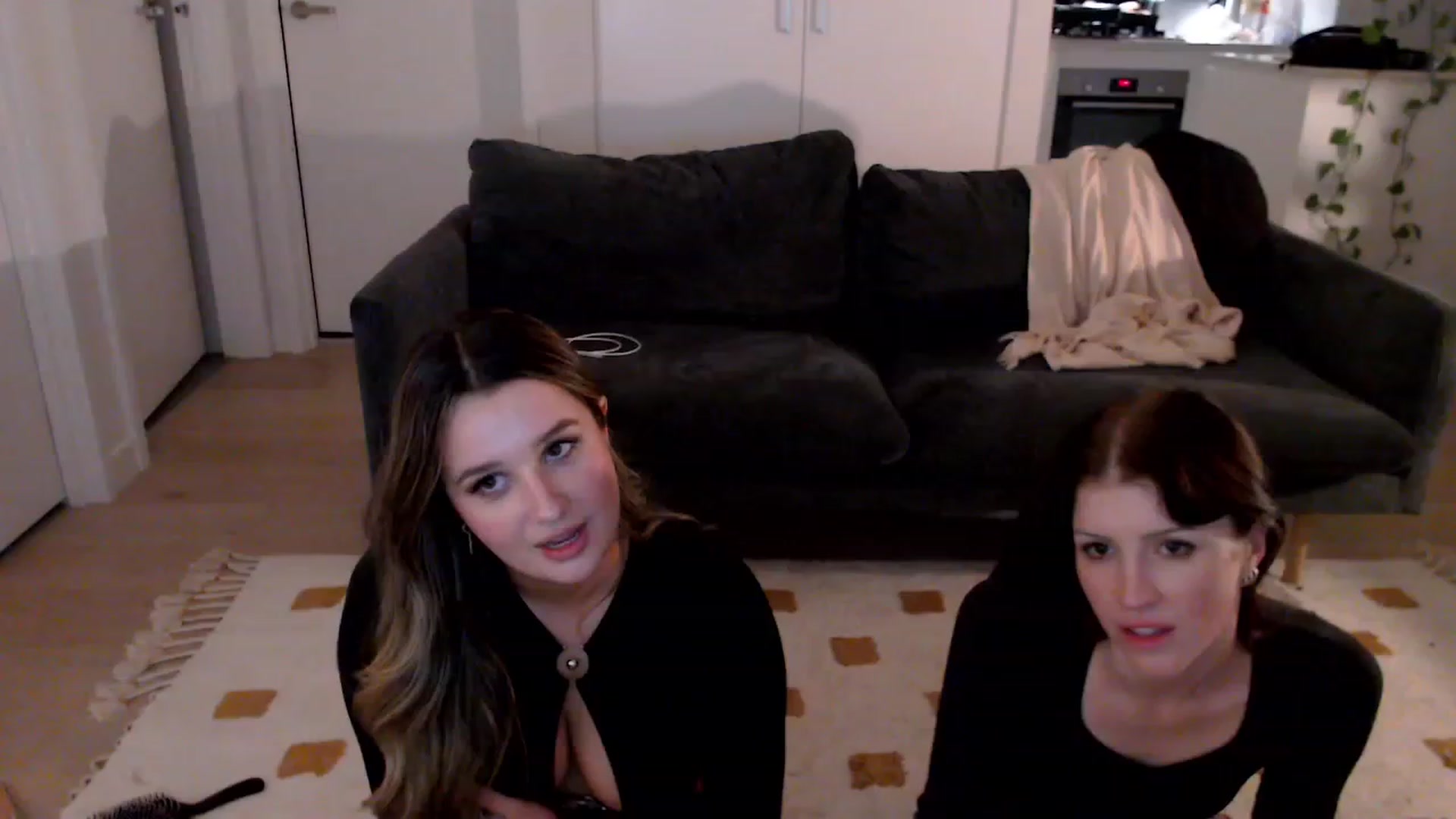 Gallery image thumbnail from StonksRoom's myfreecams stream on, 11/30/2023, 12:09 image 17 of 20