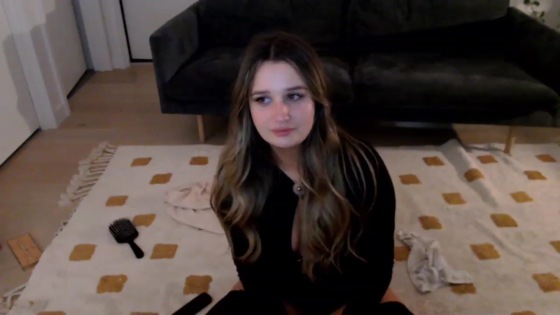 Gallery image thumbnail from StonksRoom's myfreecams stream on, 11/30/2023, 14:59 image 3 of 20