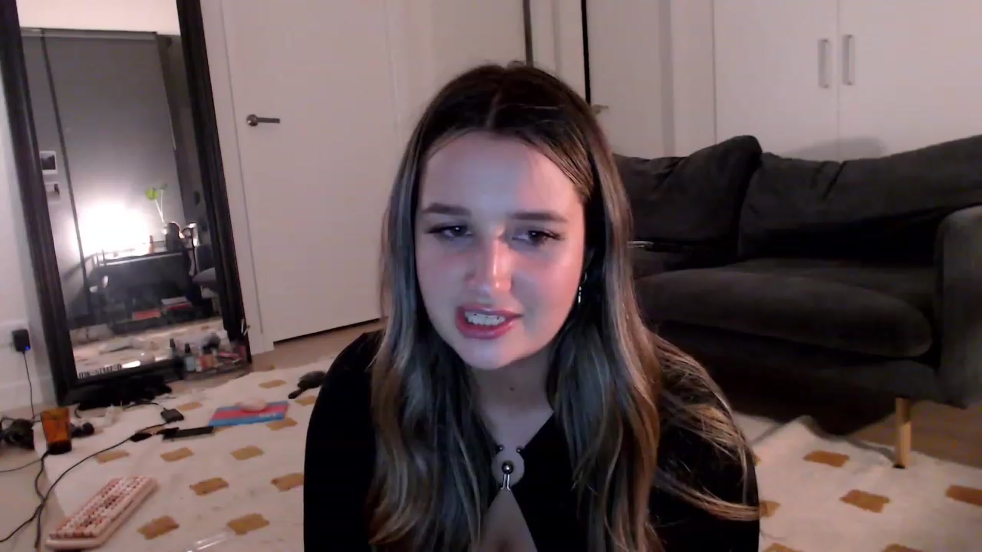 Gallery image thumbnail from StonksRoom's myfreecams stream on, 11/30/2023, 14:59 image 8 of 20