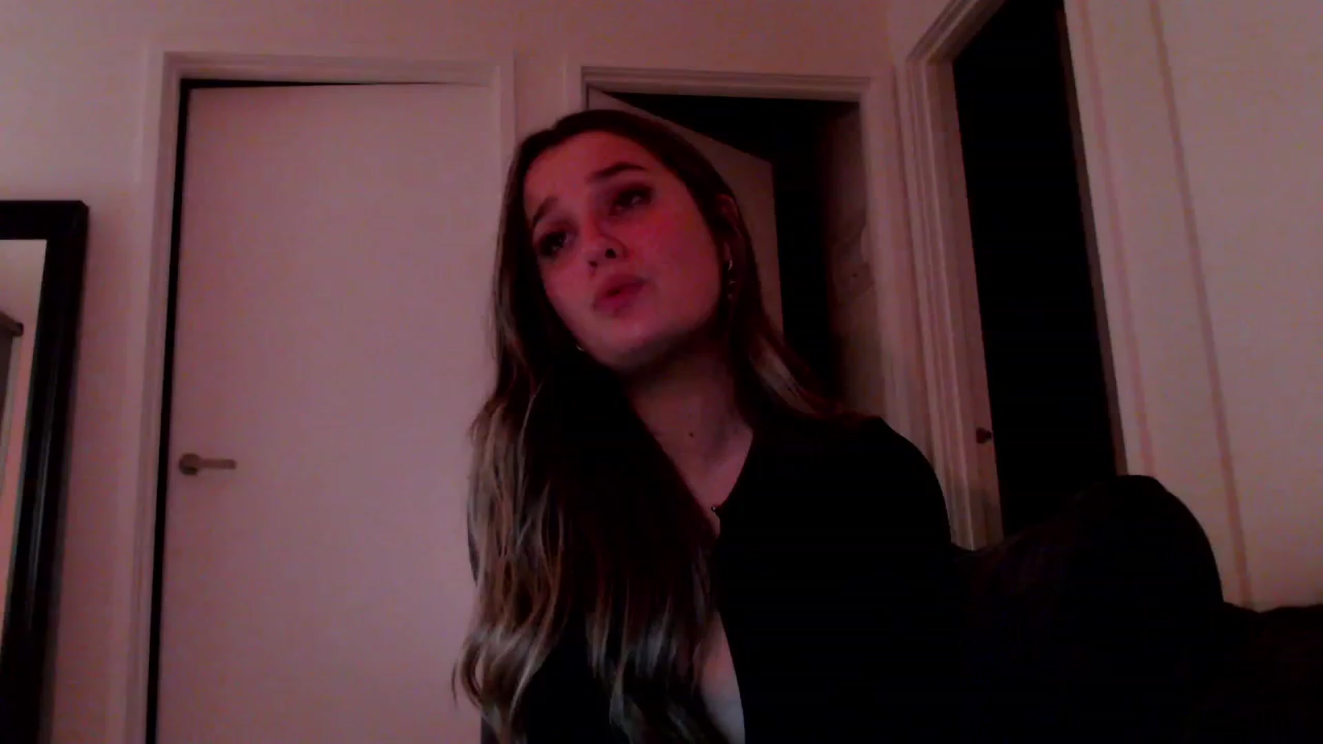 Gallery image thumbnail from StonksRoom's myfreecams stream on, 11/30/2023, 18:38 image 20 of 20