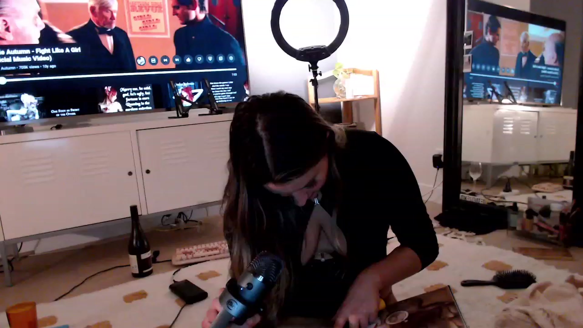 Gallery image thumbnail from StonksRoom's myfreecams stream on, 11/30/2023, 18:38 image 6 of 20