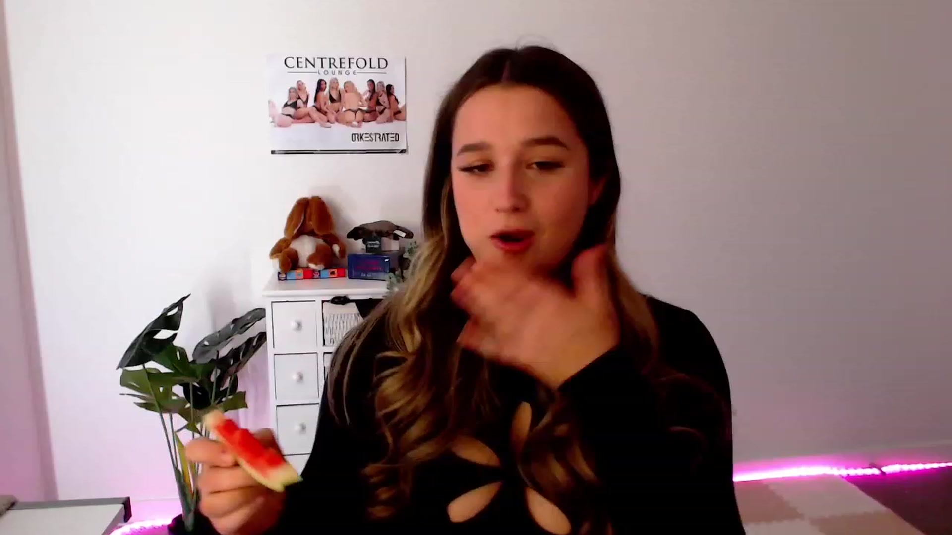 Gallery image thumbnail from StonksRoom's myfreecams stream on, 12/07/2023, 08:27 image 11 of 20