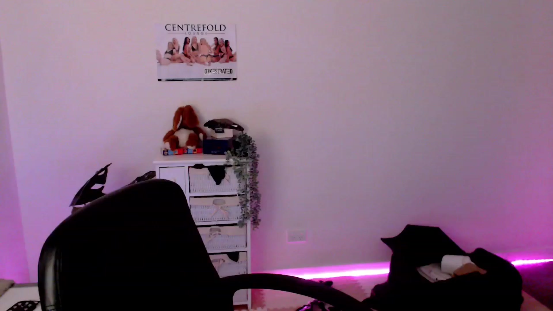 Gallery image thumbnail from StonksRoom's myfreecams stream on, 12/07/2023, 12:12 image 14 of 20