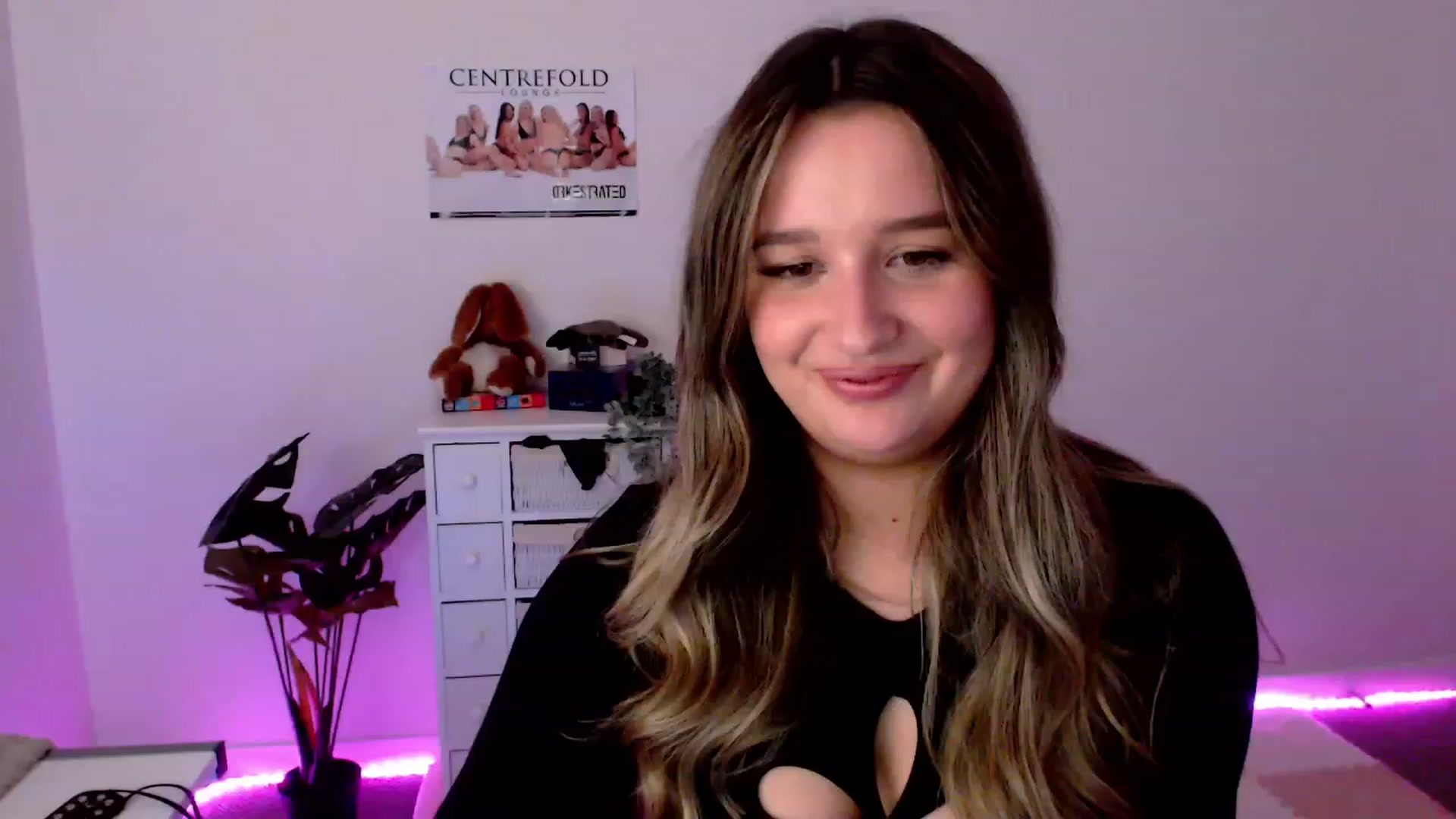 Gallery image thumbnail from StonksRoom's myfreecams stream on, 12/07/2023, 12:12 image 3 of 20