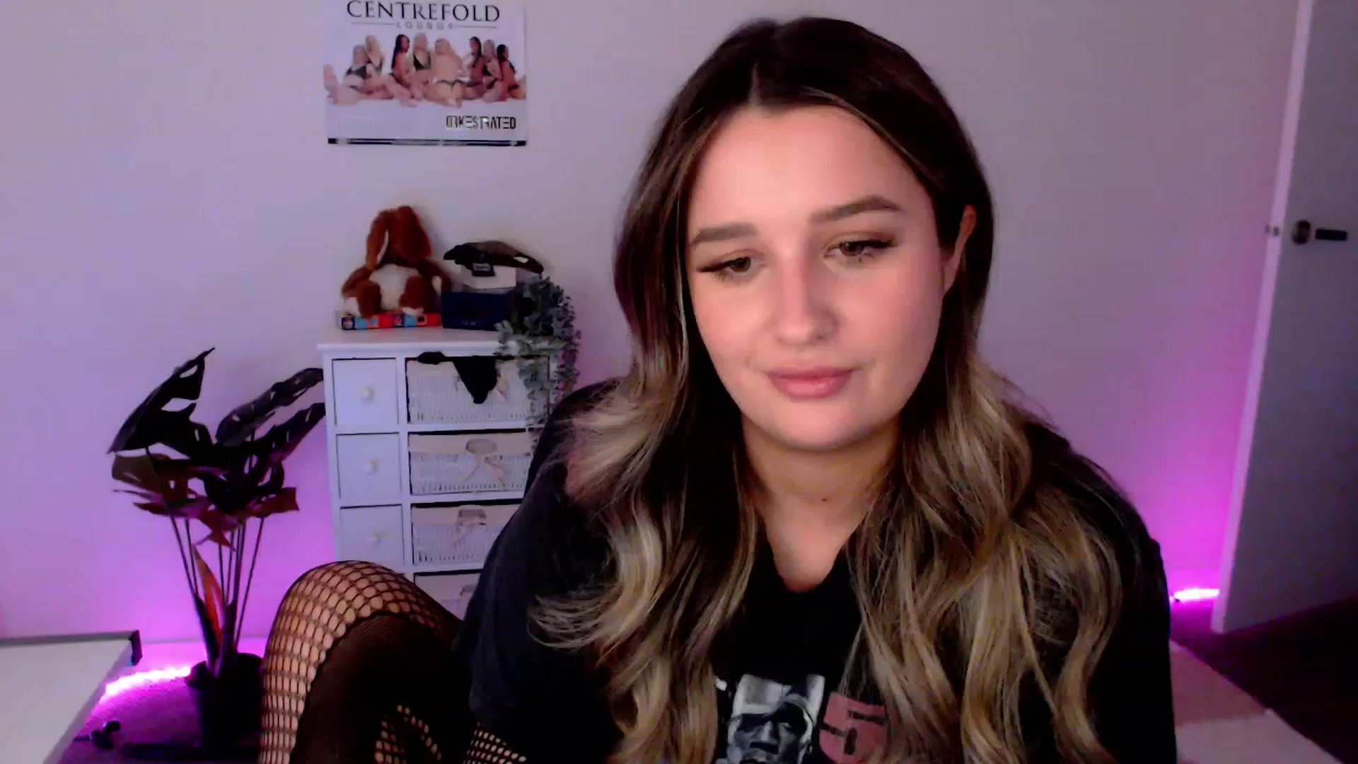 Gallery image thumbnail from StonksRoom's myfreecams stream on, 12/08/2023, 08:40 image 11 of 20