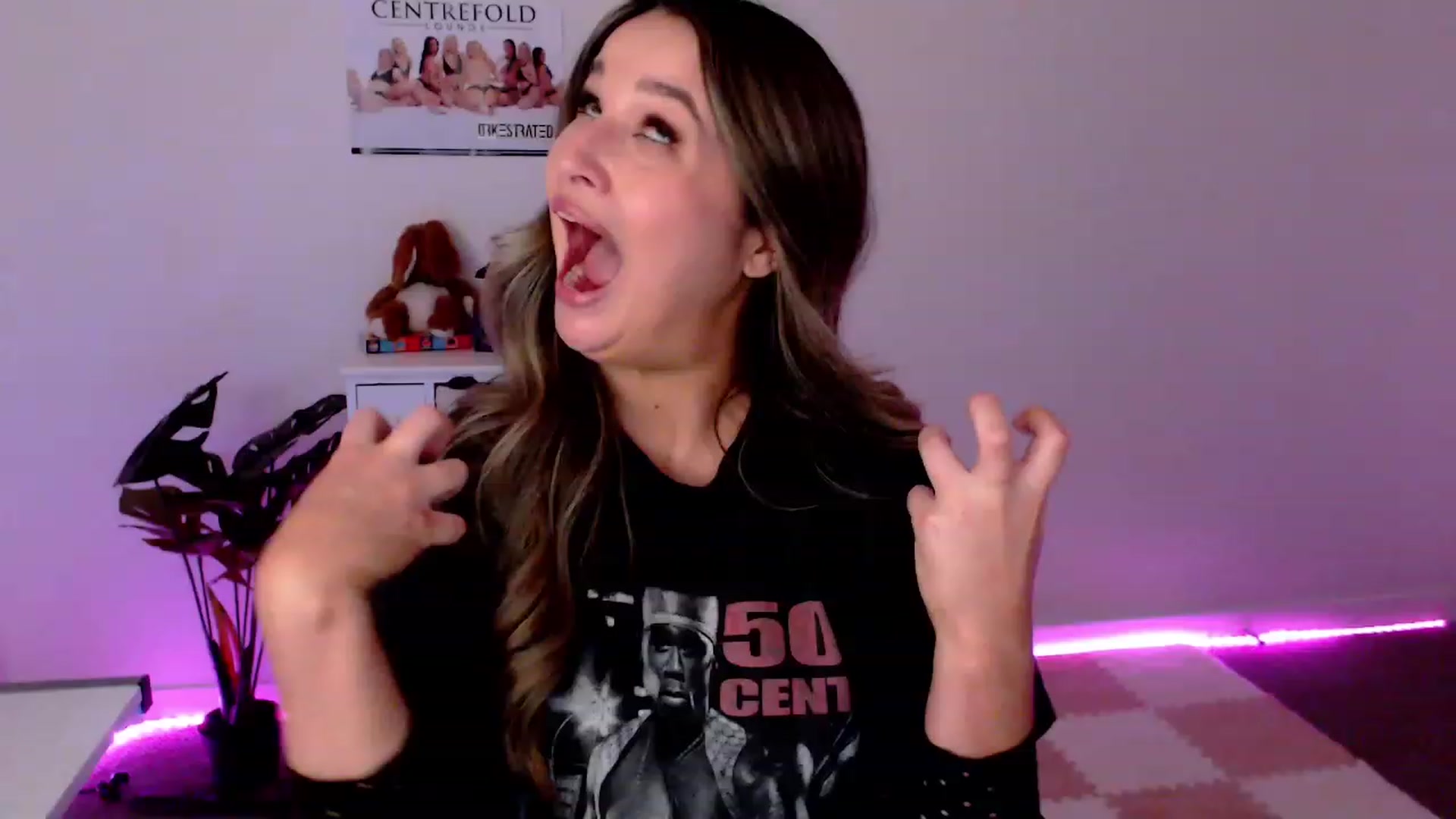 Gallery image thumbnail from StonksRoom's myfreecams stream on, 12/08/2023, 09:14 image 10 of 20
