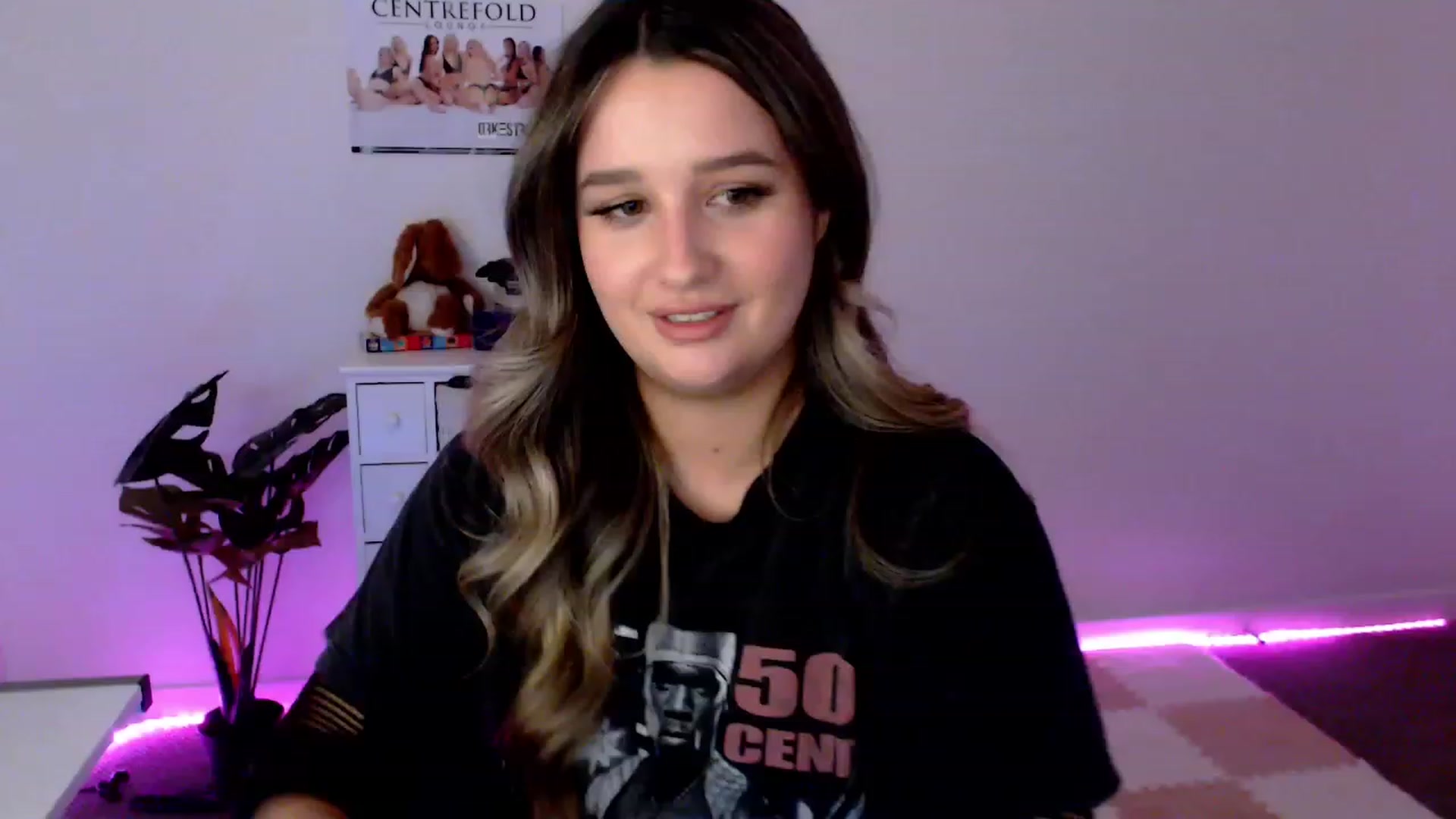 Gallery image thumbnail from StonksRoom's myfreecams stream on, 12/08/2023, 09:14 image 7 of 20