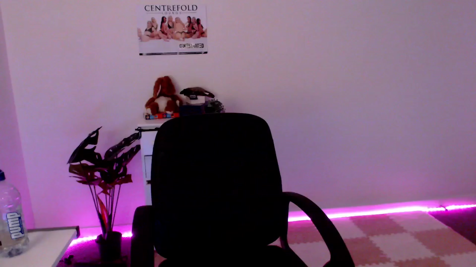 Gallery image thumbnail from StonksRoom's myfreecams stream on, 12/14/2023, 13:39 image 4 of 20