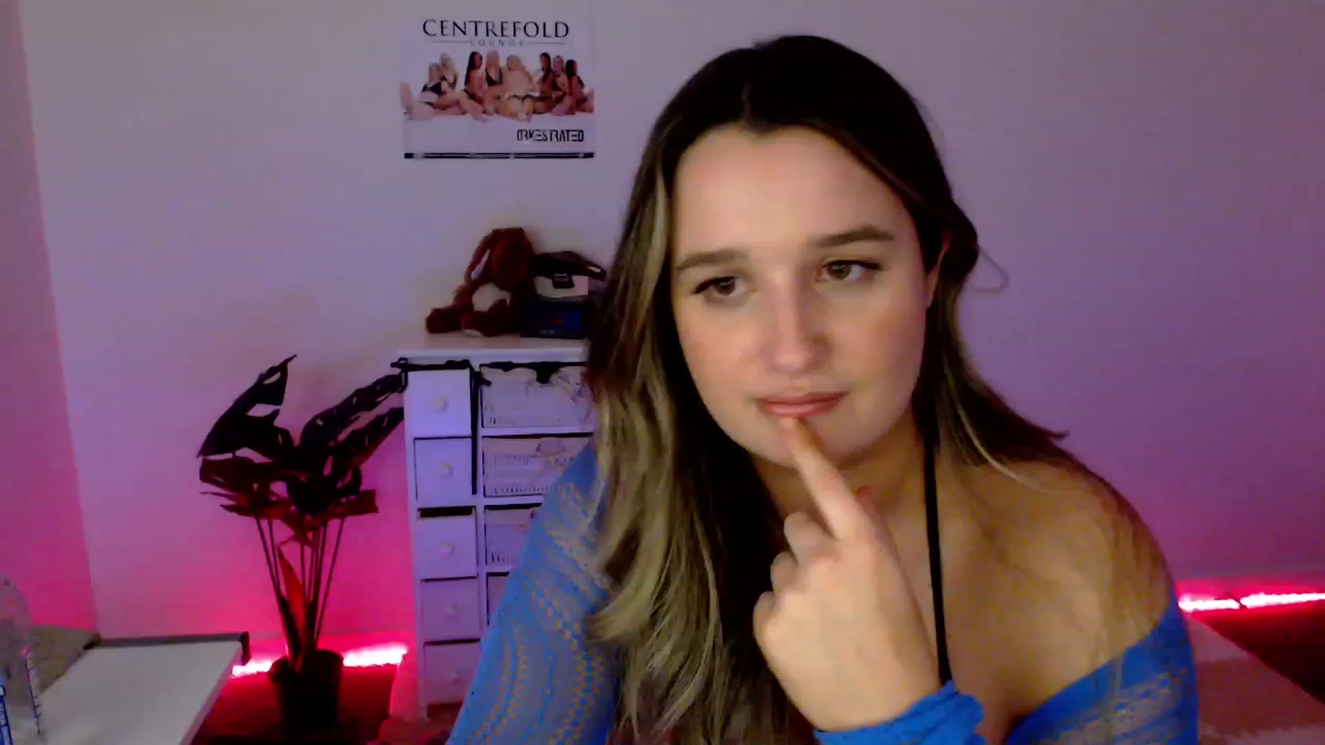 Gallery image thumbnail from StonksRoom's myfreecams stream on, 12/14/2023, 15:06 image 11 of 20