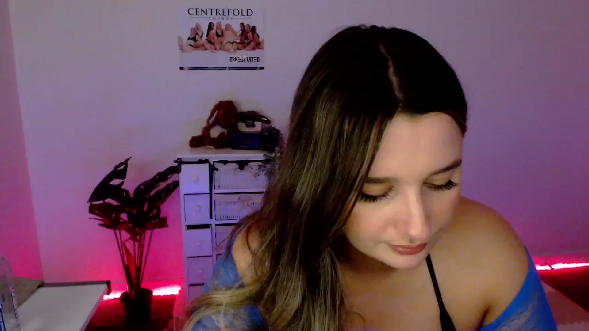Gallery image thumbnail from StonksRoom's myfreecams stream on, 12/14/2023, 15:06 image 10 of 20