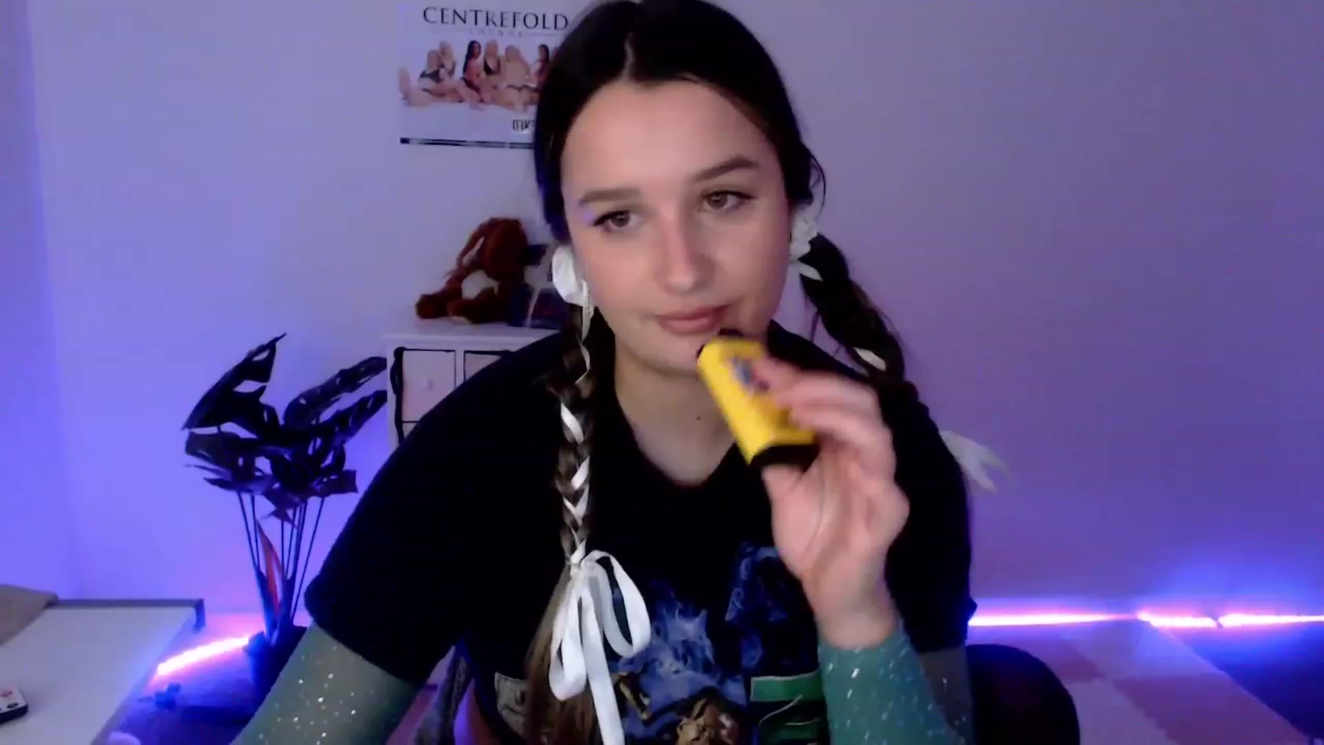 Gallery image thumbnail from StonksRoom's myfreecams stream on, 12/22/2023, 11:47 image 1 of 20