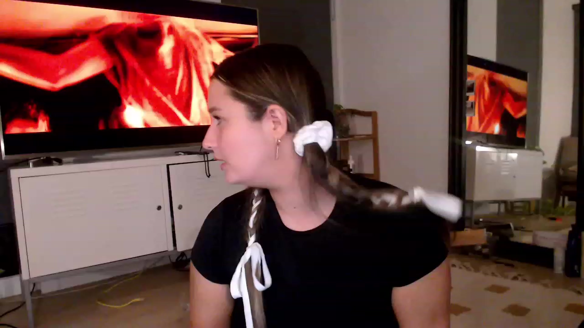 Gallery image thumbnail from StonksRoom's myfreecams stream on, 12/22/2023, 17:32 image 20 of 20