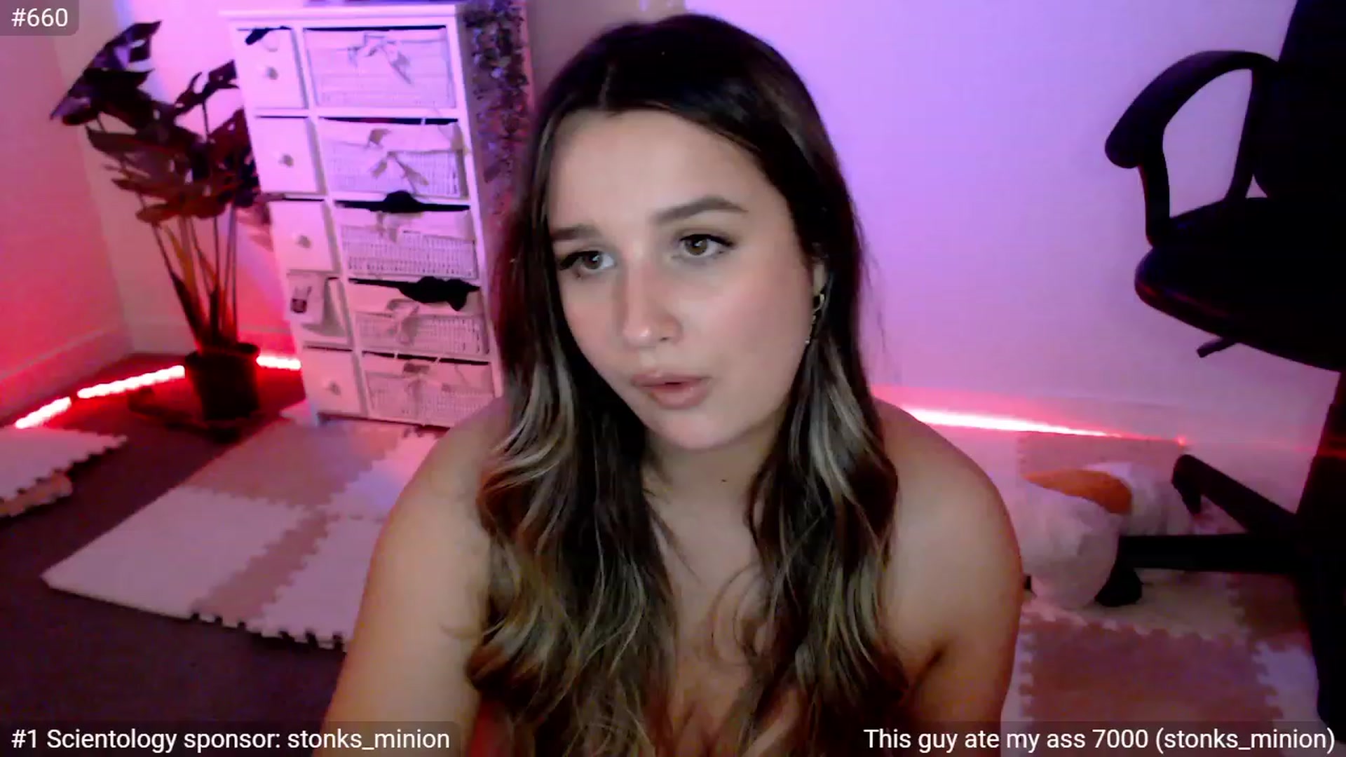 Gallery image thumbnail from StonksRoom's myfreecams stream on, 12/31/2023, 15:42 image 18 of 20