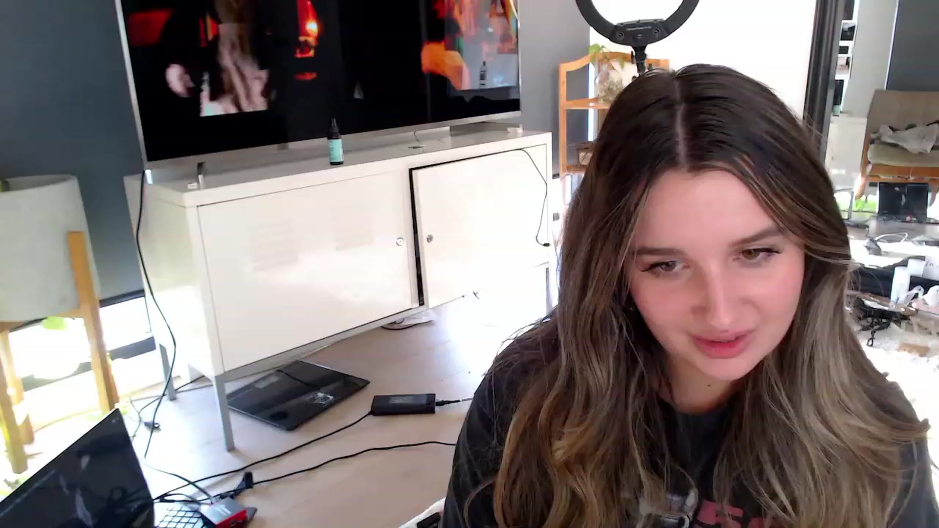 Gallery image thumbnail from StonksRoom's myfreecams stream on, 12/31/2023, 19:56 image 20 of 20