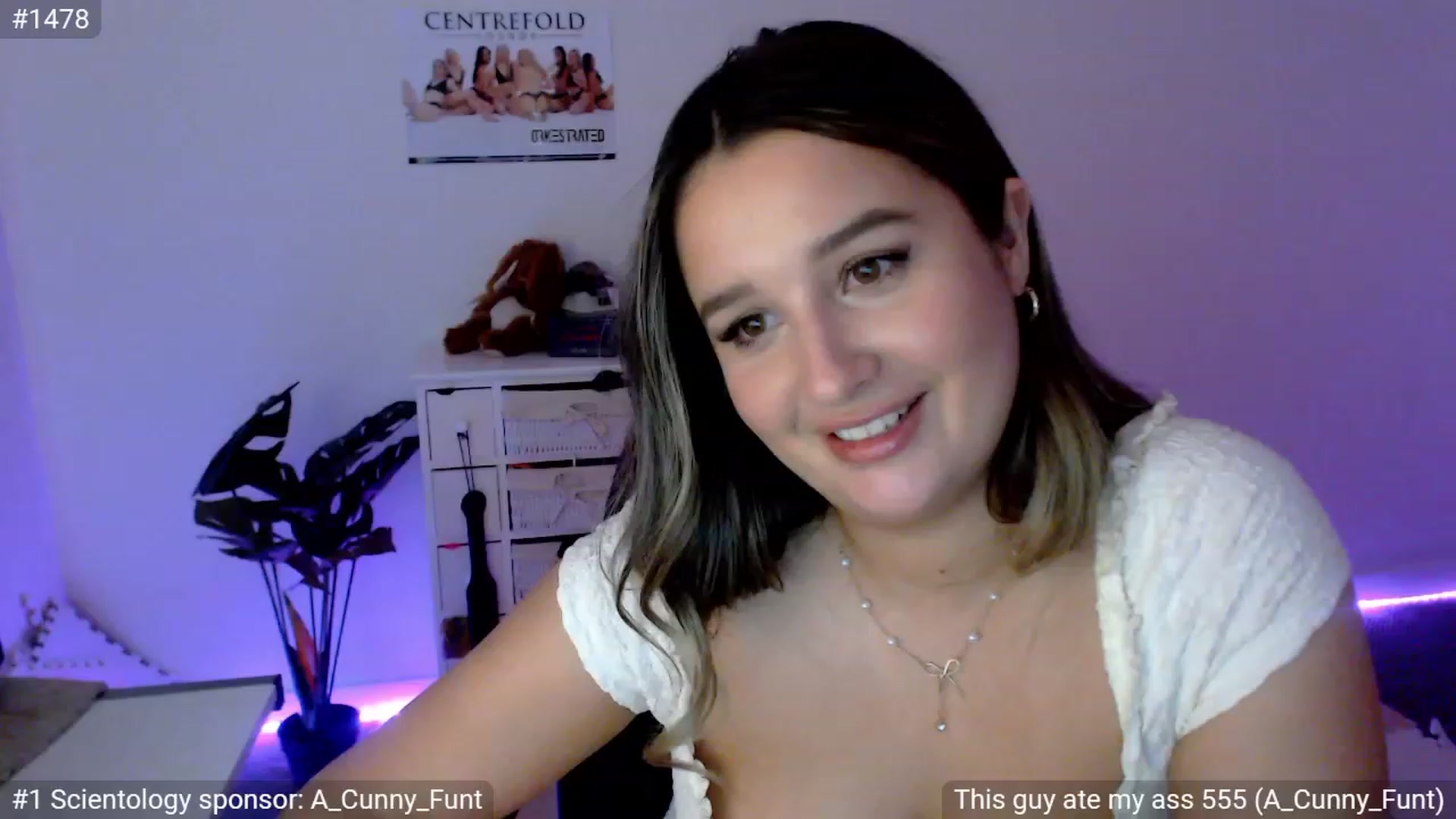 Gallery image thumbnail from StonksRoom's myfreecams stream on, 01/10/2024, 10:52 image 10 of 20