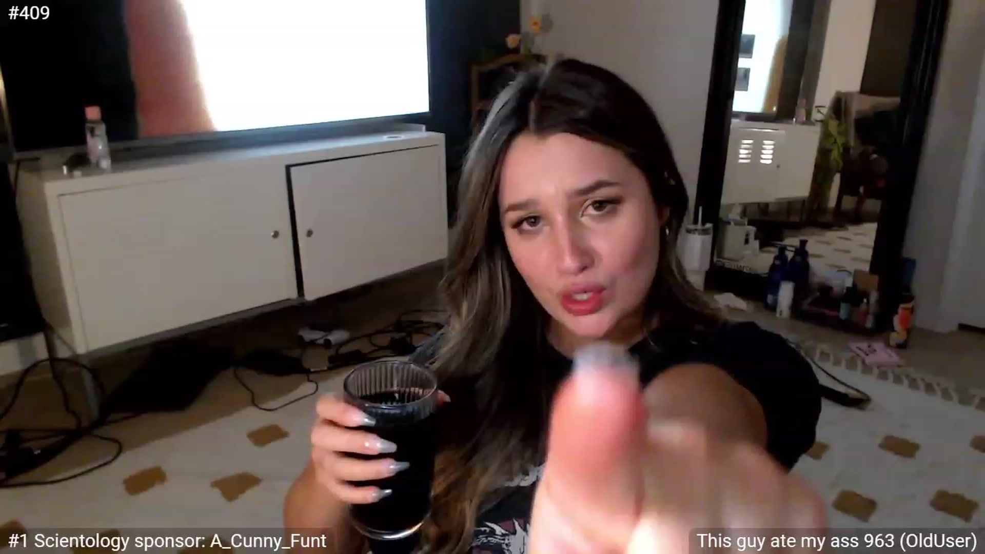 Gallery image thumbnail from StonksRoom's myfreecams stream on, 01/13/2024, 16:38 image 9 of 20