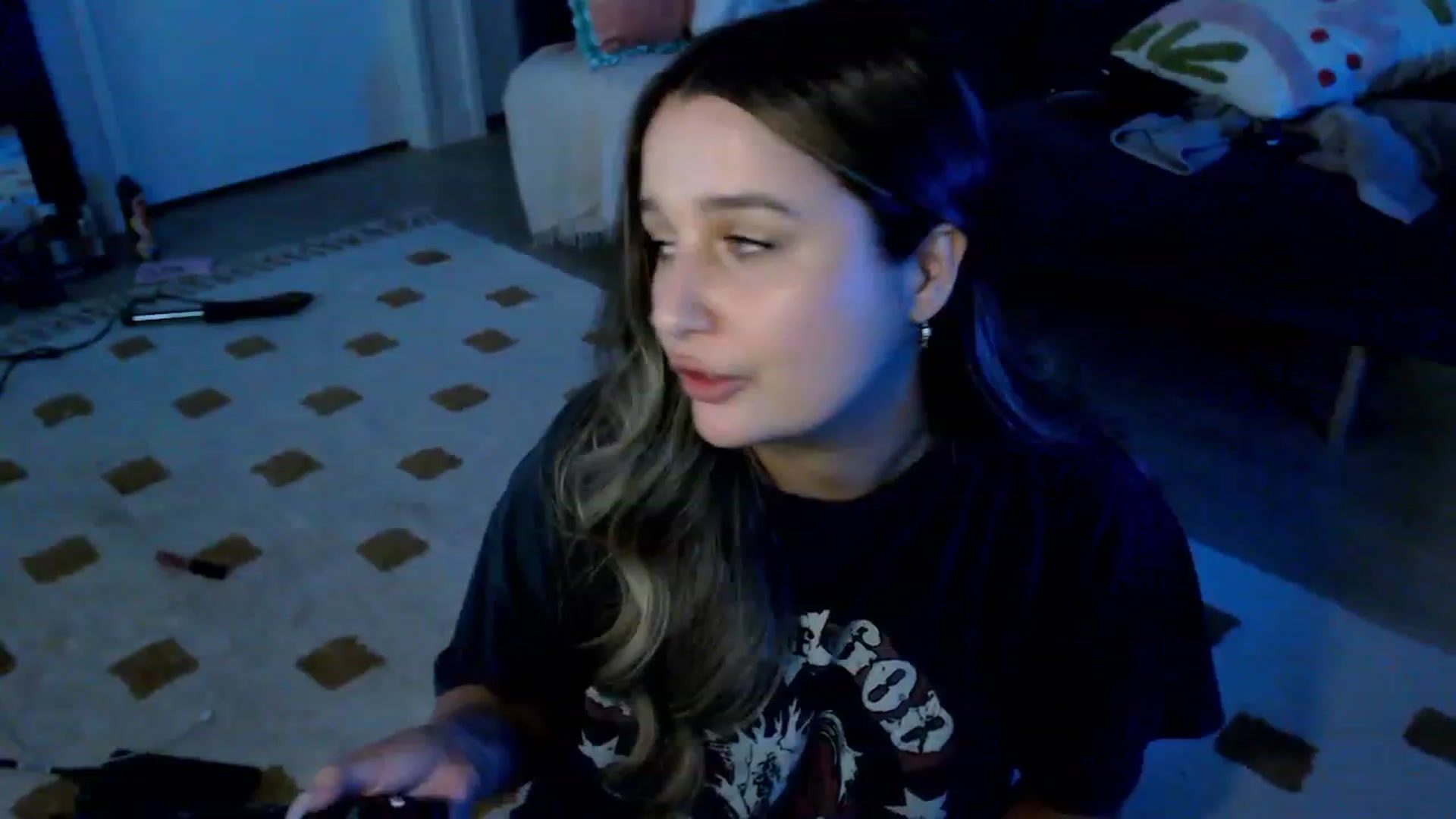 Gallery image thumbnail from StonksRoom's myfreecams stream on, 01/13/2024, 19:08 image 11 of 20