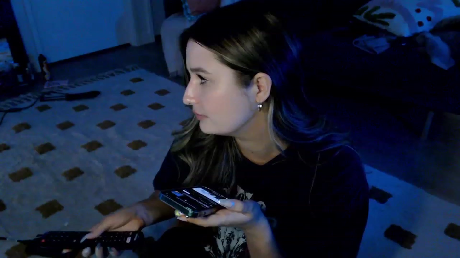 Gallery image thumbnail from StonksRoom's myfreecams stream on, 01/13/2024, 19:08 image 20 of 20