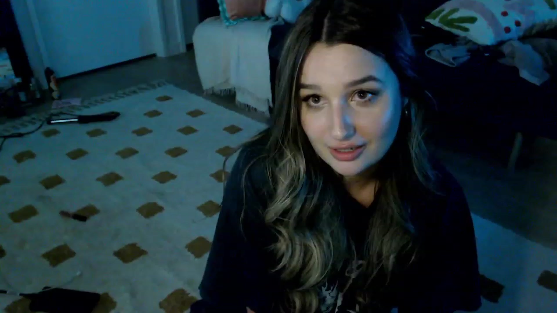 Gallery image thumbnail from StonksRoom's myfreecams stream on, 01/13/2024, 19:08 image 10 of 20