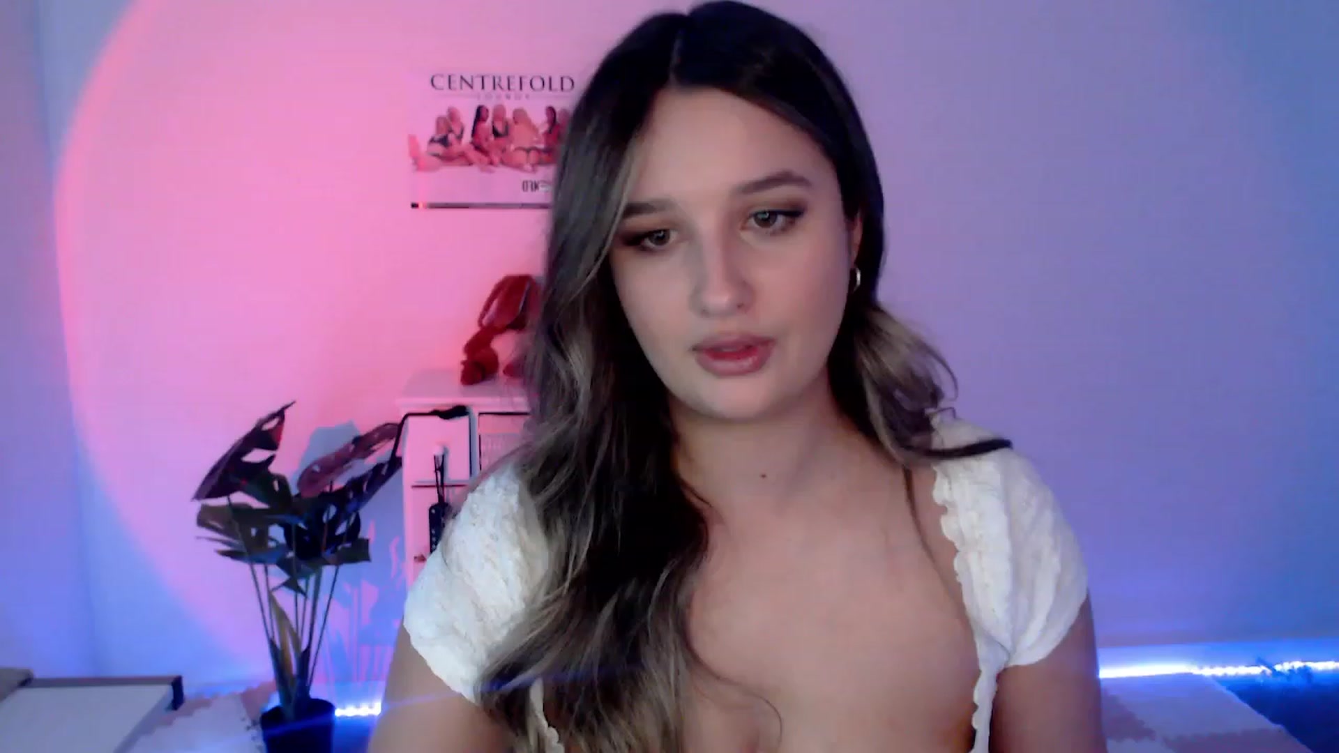 Gallery image thumbnail from StonksRoom's myfreecams stream on, 01/26/2024, 07:31 image 14 of 20