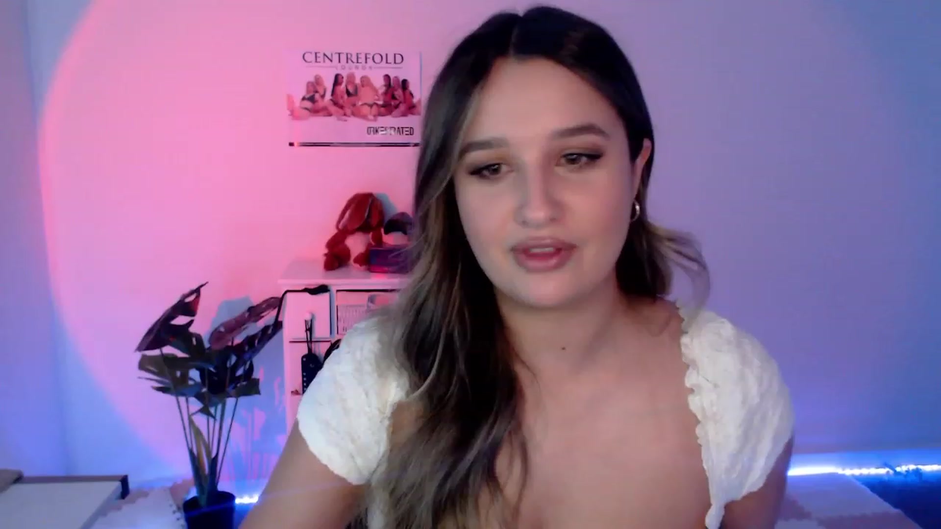 Gallery image thumbnail from StonksRoom's myfreecams stream on, 01/26/2024, 07:31 image 2 of 20
