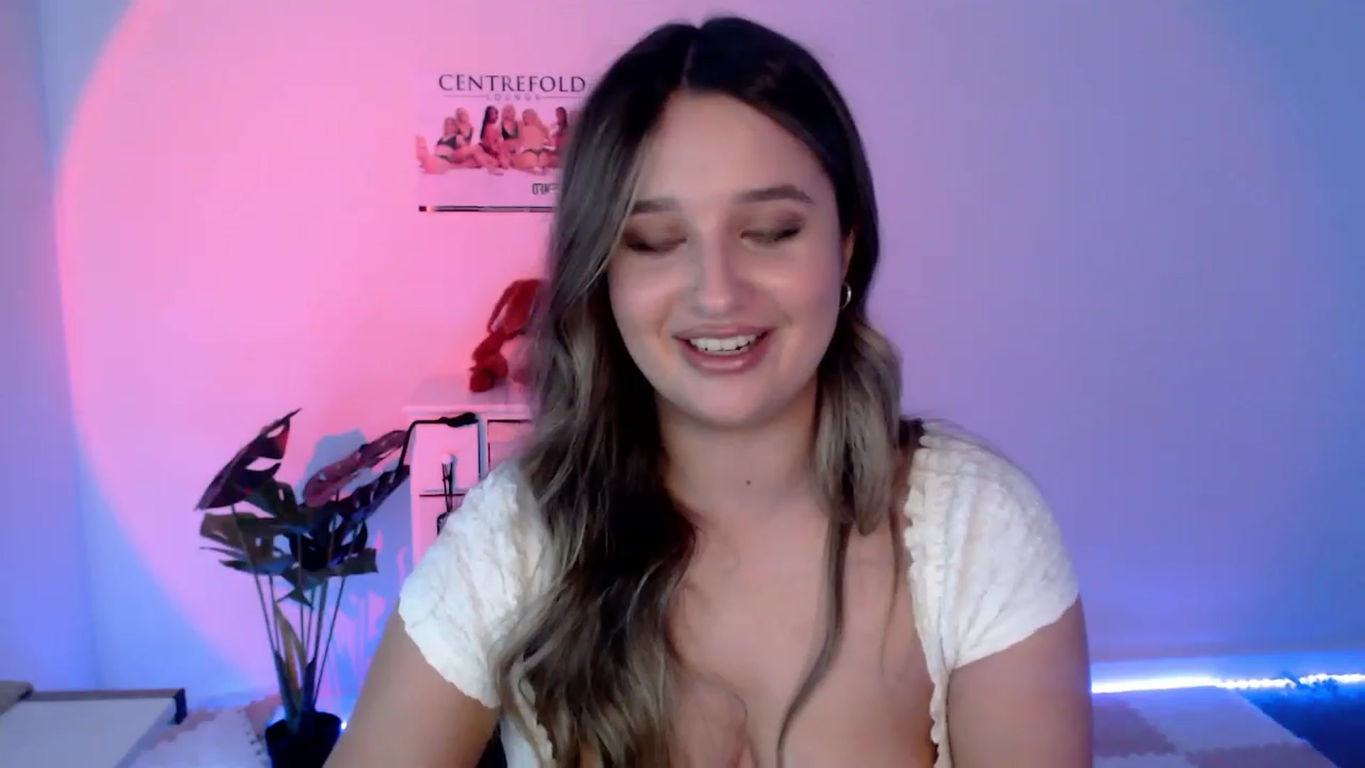 Gallery image thumbnail from StonksRoom's myfreecams stream on, 01/26/2024, 07:31 image 17 of 20