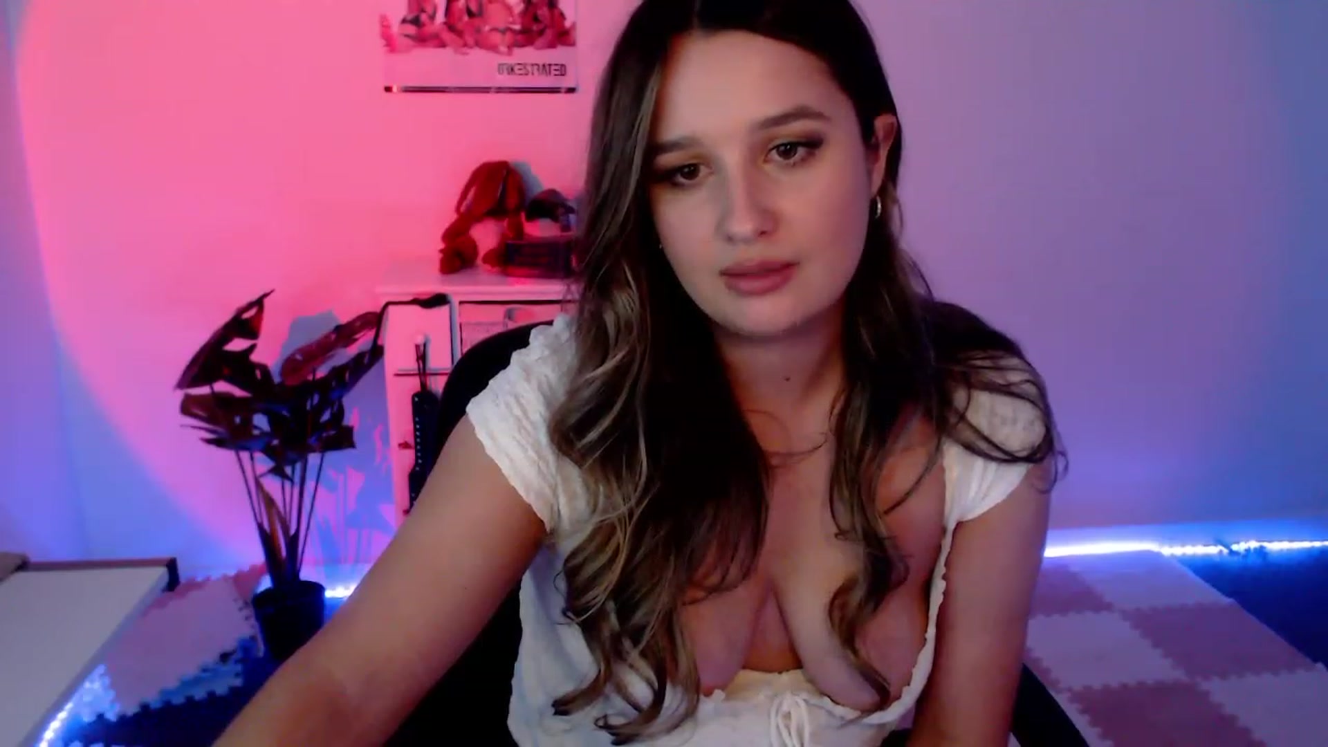 Gallery image thumbnail from StonksRoom's myfreecams stream on, 01/26/2024, 10:04 image 20 of 20