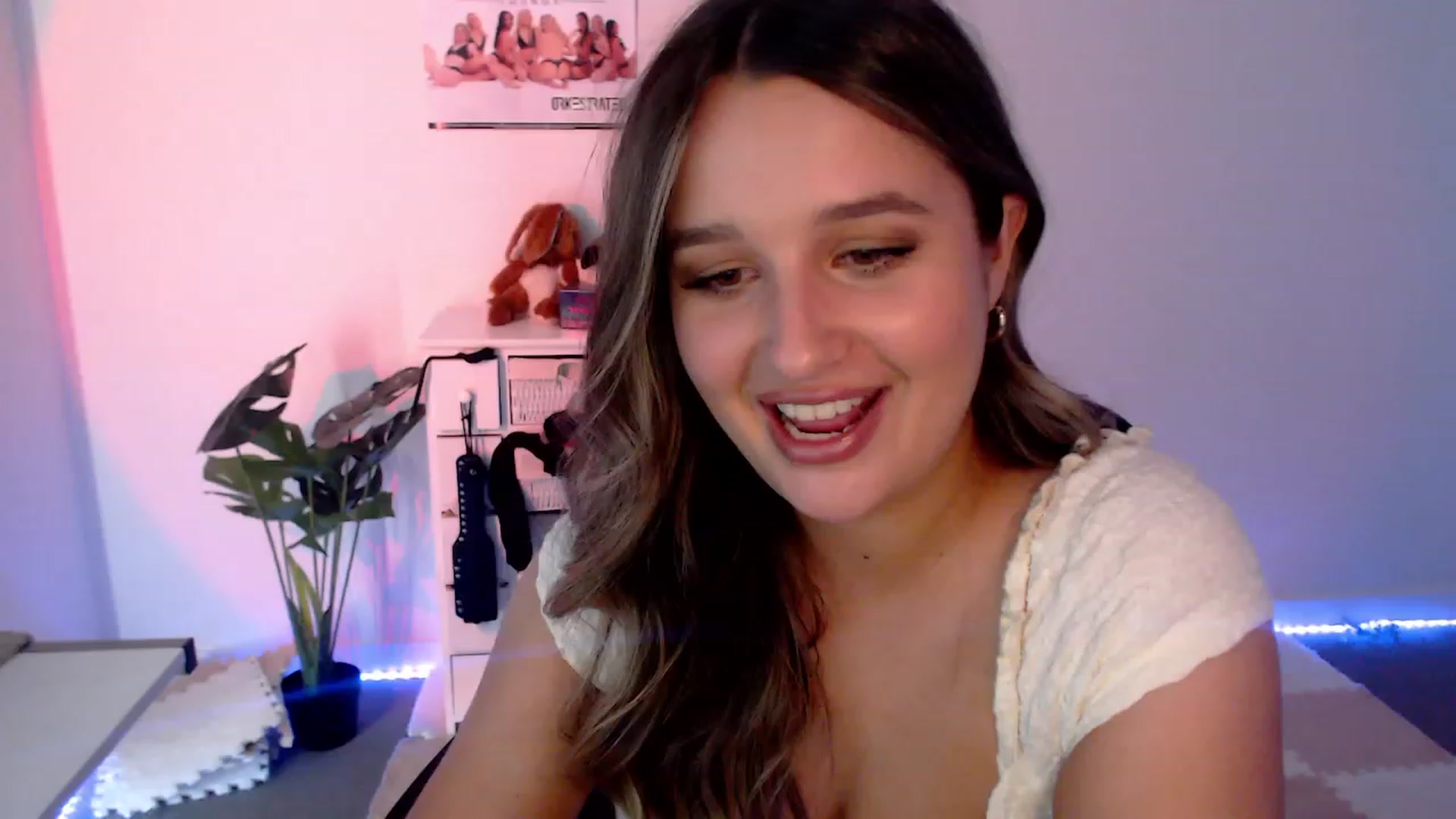 Gallery image thumbnail from StonksRoom's myfreecams stream on, 01/26/2024, 10:04 image 10 of 20