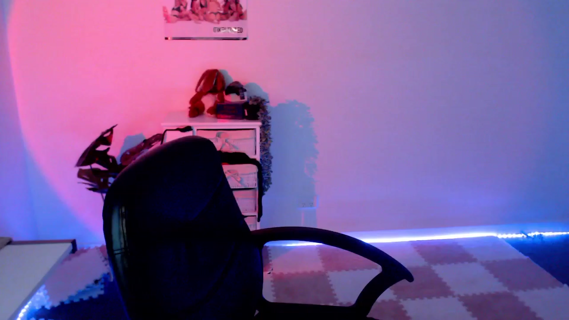 Gallery image thumbnail from StonksRoom's myfreecams stream on, 01/26/2024, 10:04 image 19 of 20