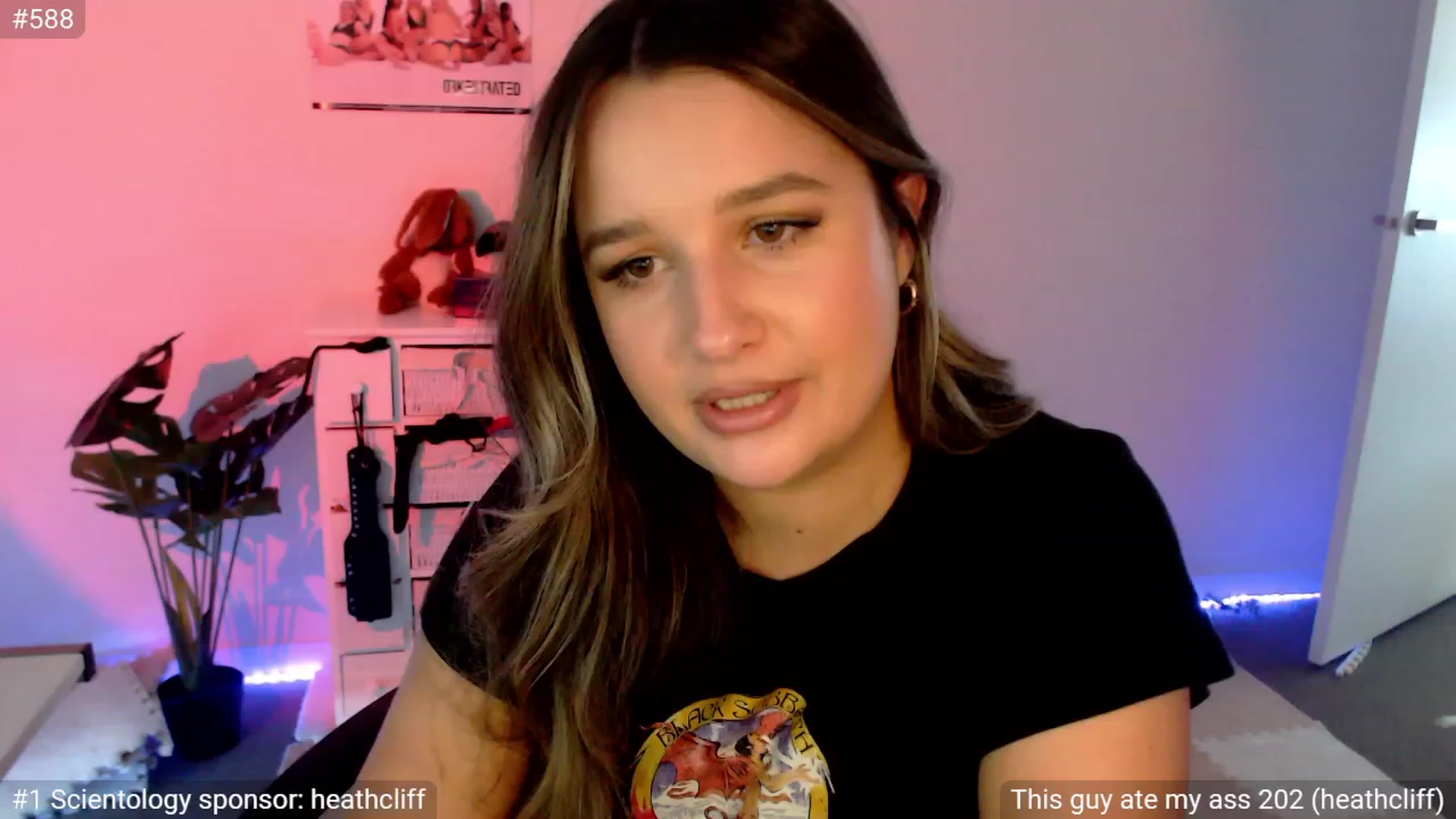 Gallery image thumbnail from StonksRoom's myfreecams stream on, 01/28/2024, 07:25 image 4 of 20
