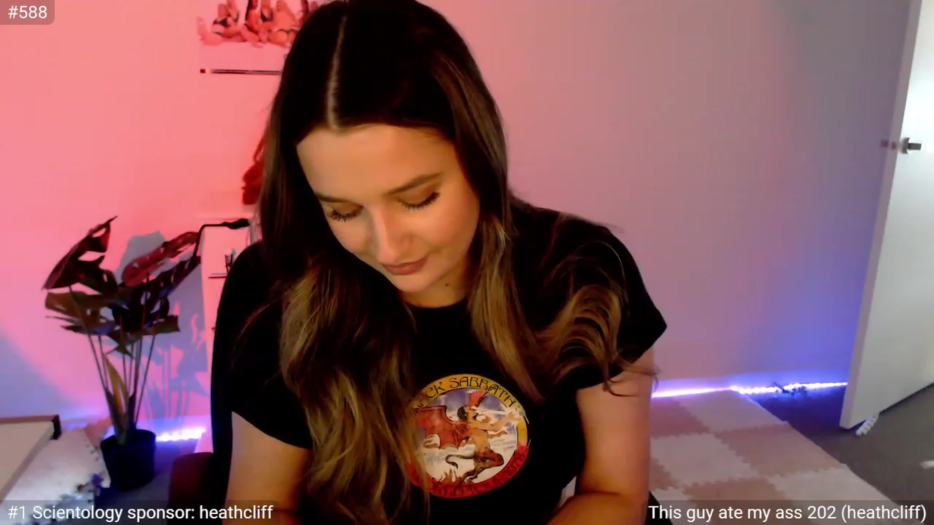 Gallery image thumbnail from StonksRoom's myfreecams stream on, 01/28/2024, 07:25 image 8 of 20