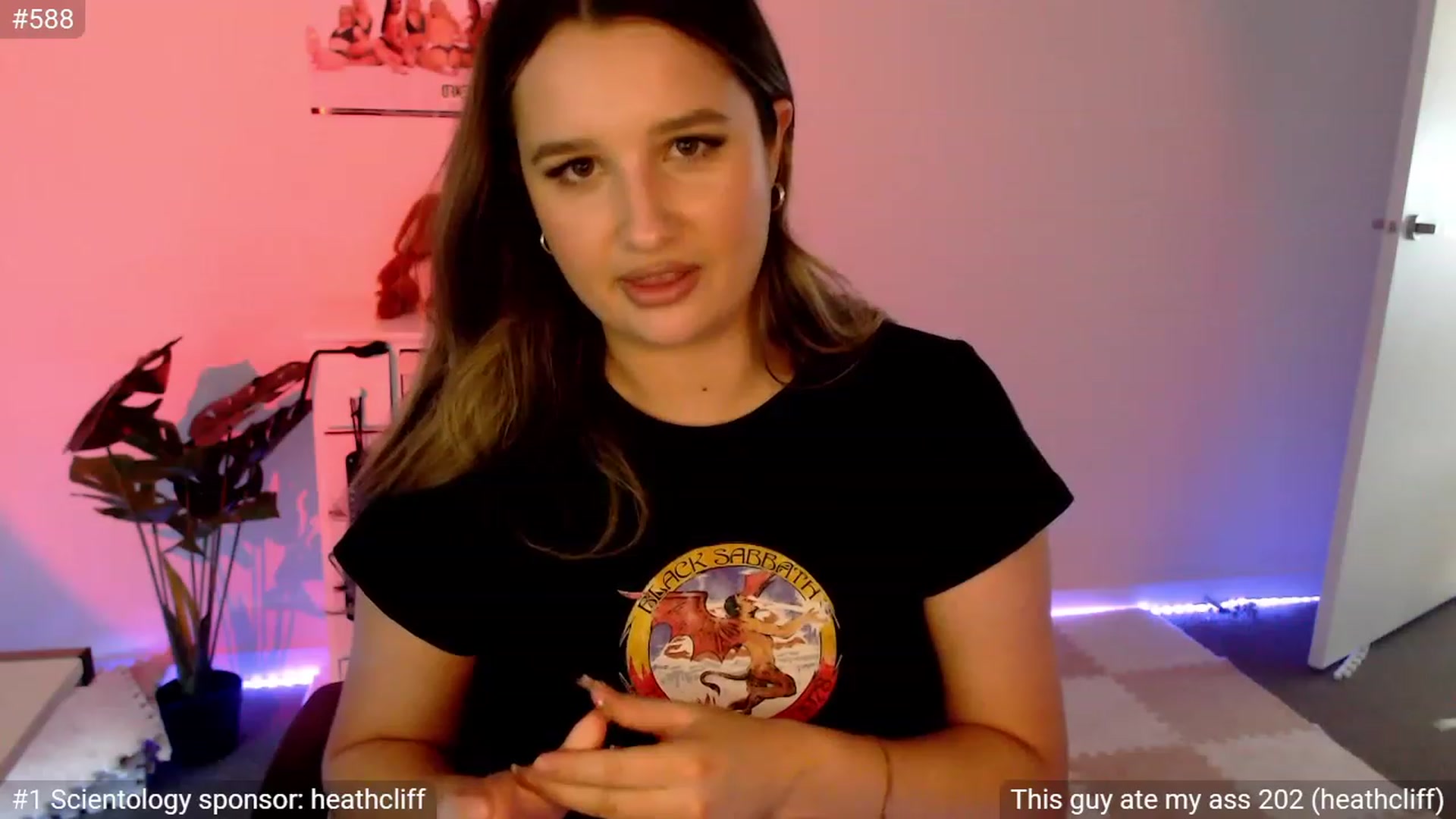 Gallery image thumbnail from StonksRoom's myfreecams stream on, 01/28/2024, 07:25 image 10 of 20