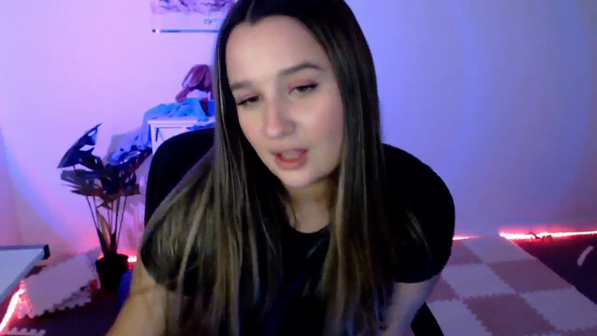 Gallery image thumbnail from StonksRoom's myfreecams stream on, 01/31/2024, 12:33 image 5 of 20