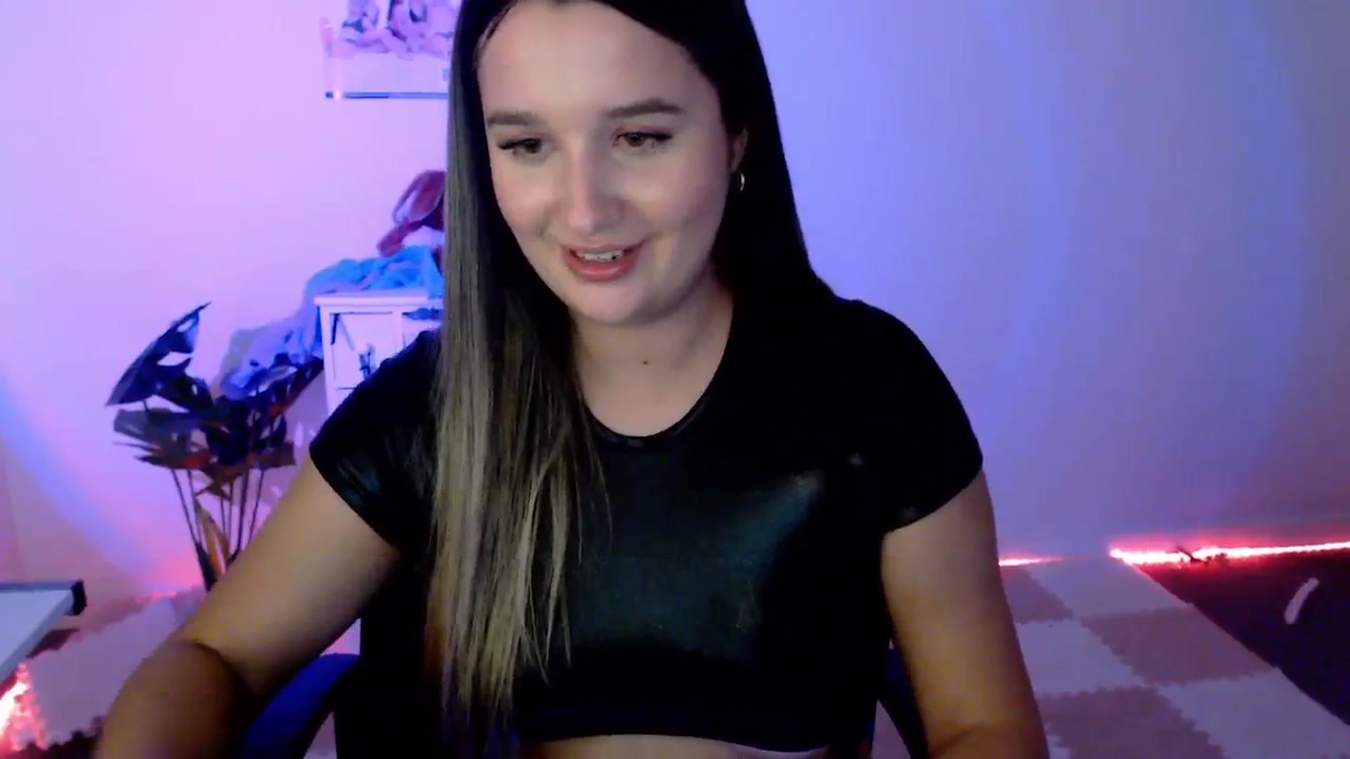 Gallery image thumbnail from StonksRoom's myfreecams stream on, 01/31/2024, 12:33 image 18 of 20